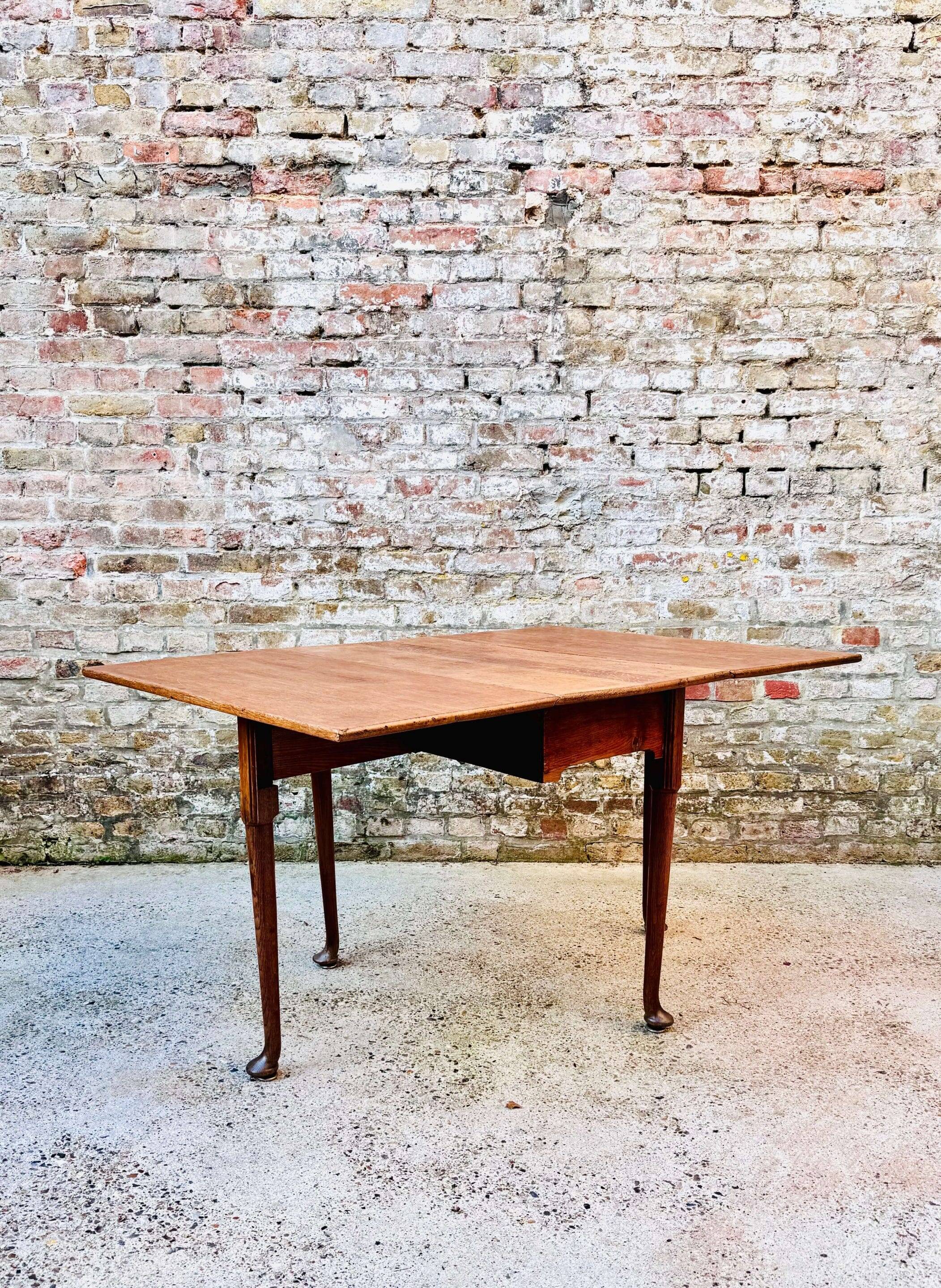 1900 George III solid oak table