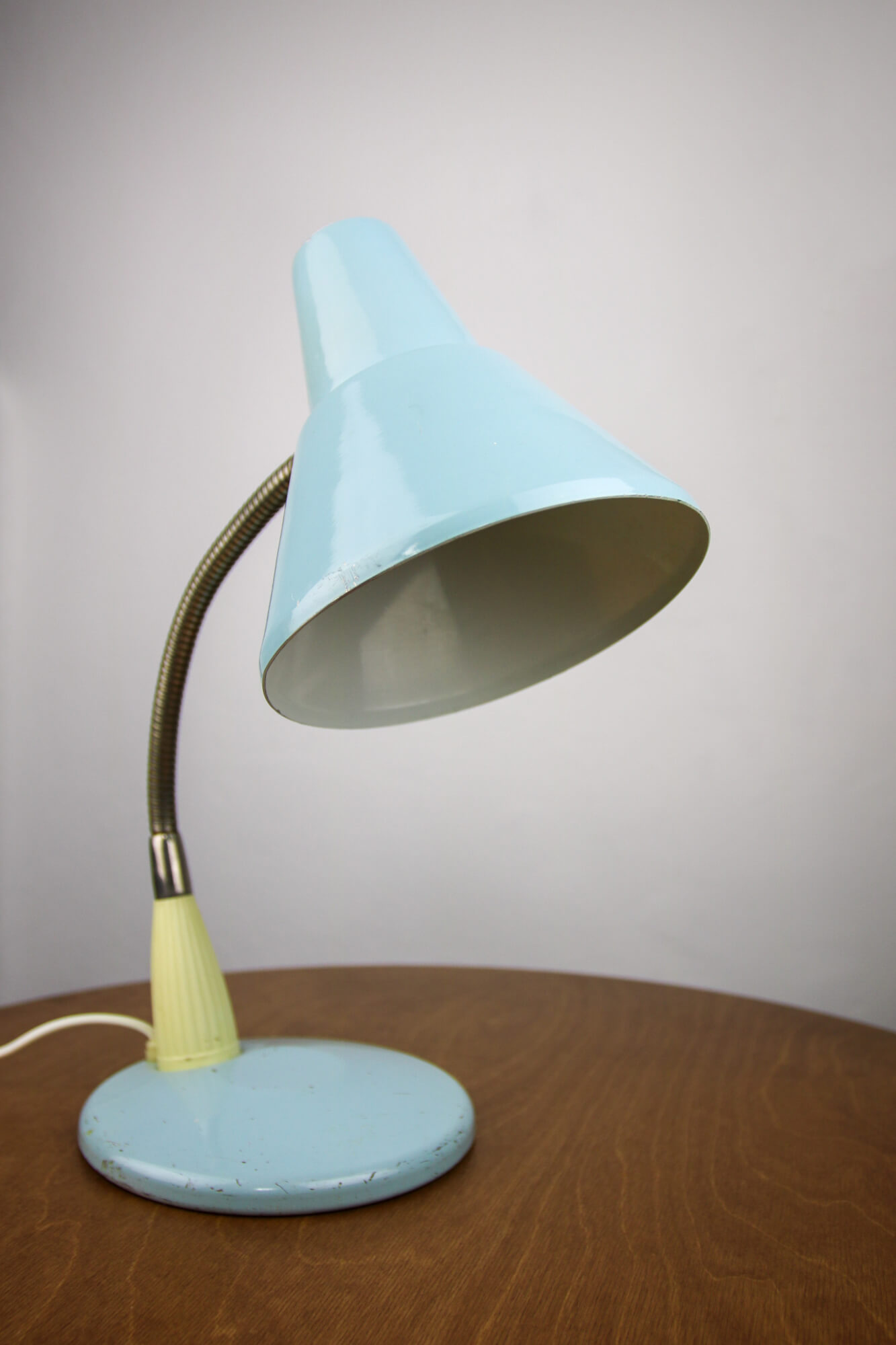 Adjustable Desk Lamp in Blue and Sand Painted Metal and Chrome-Plated Spiral Arm, 1970s, Set of 2