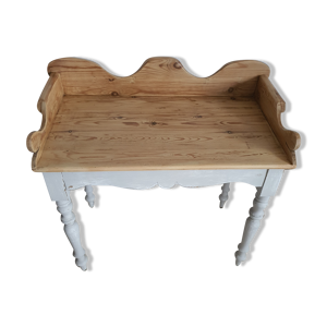 Table style coiffeuse