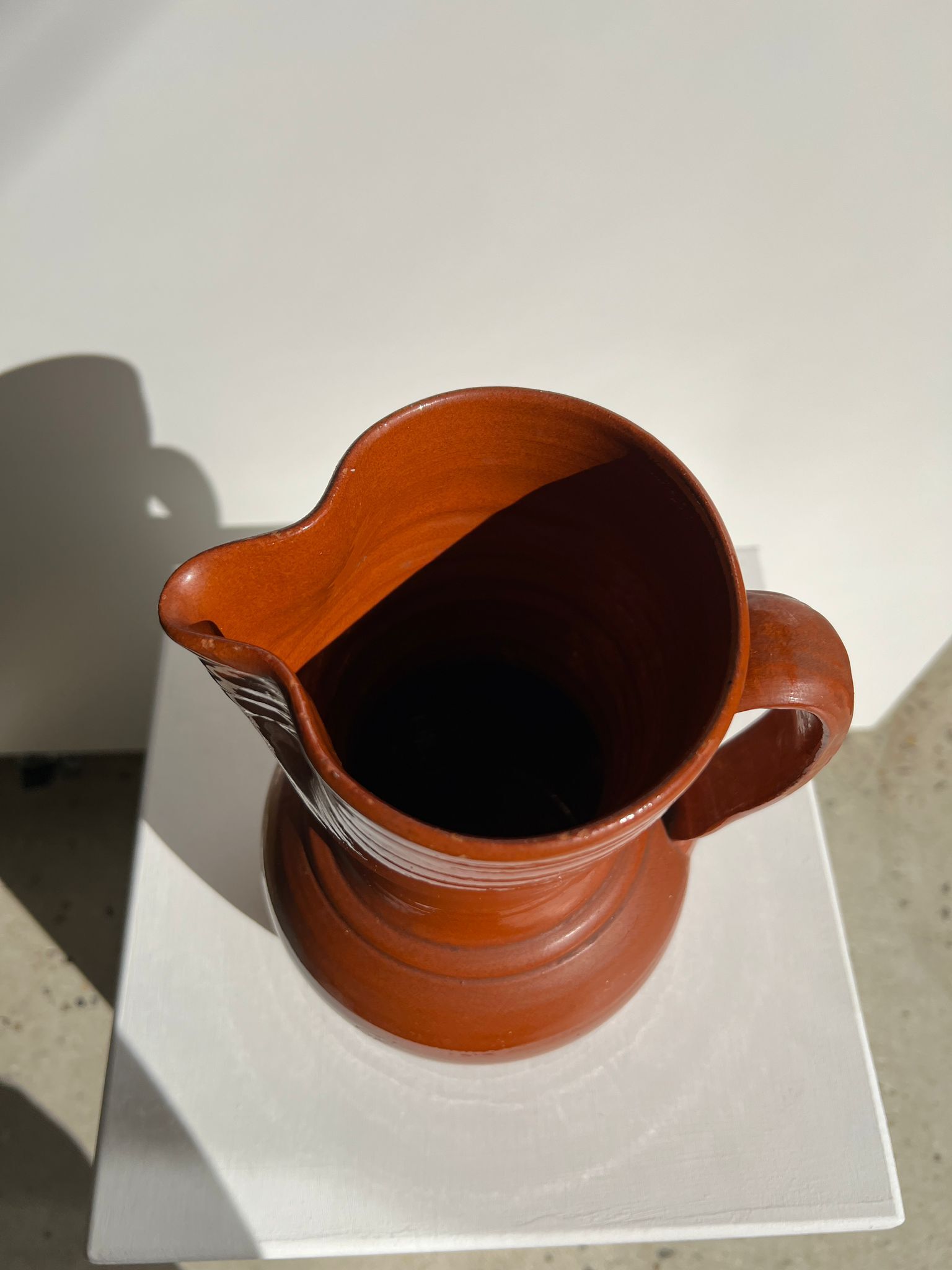 Two-tone brown ceramic wine pitcher H: 24cm