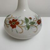 Vase ancien en opaline décor floral peint