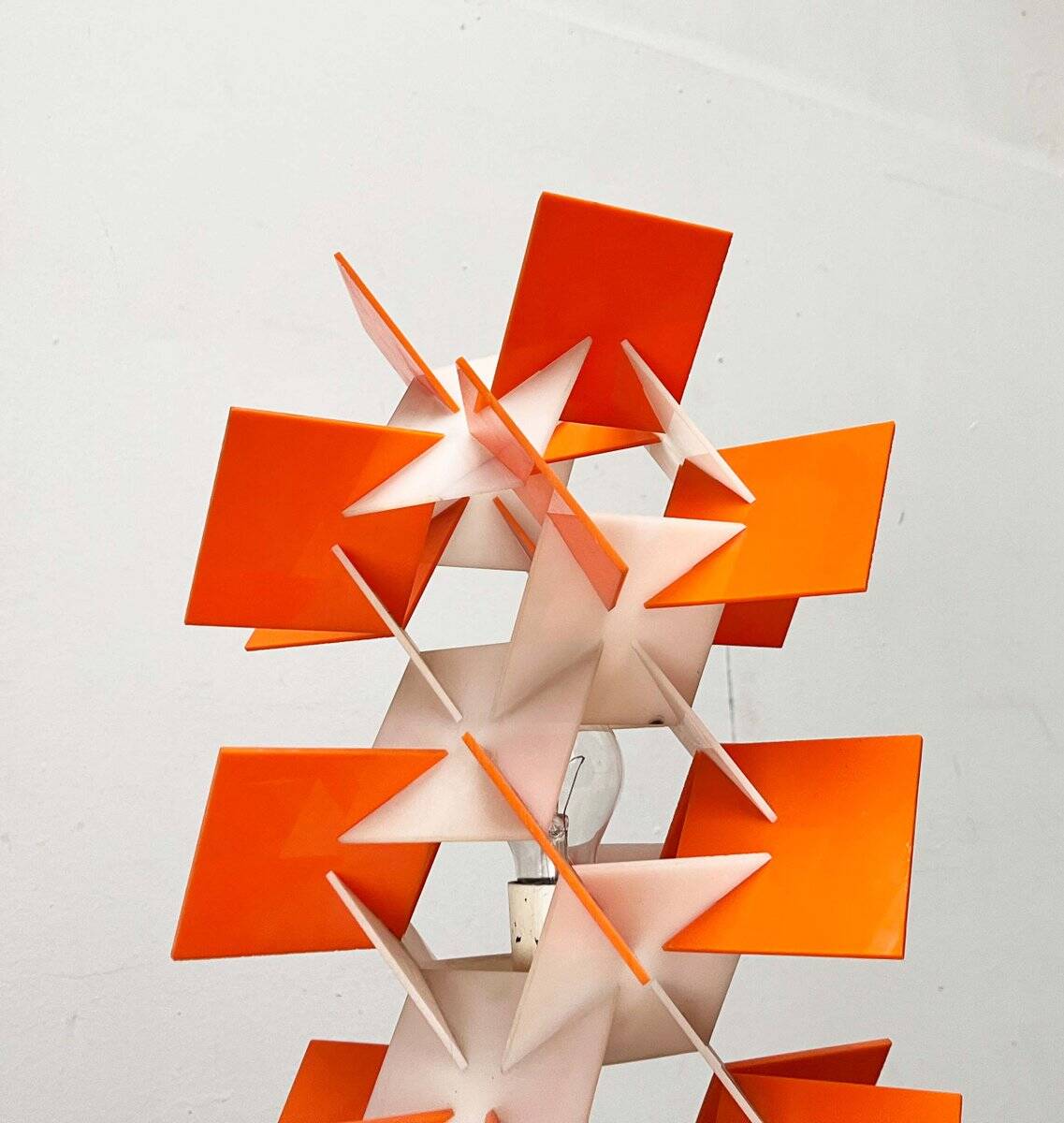 Lampadaire acrylique allemand style espace milieu du siècle, années 1960