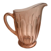 Pichet rose en verre moulé années 50