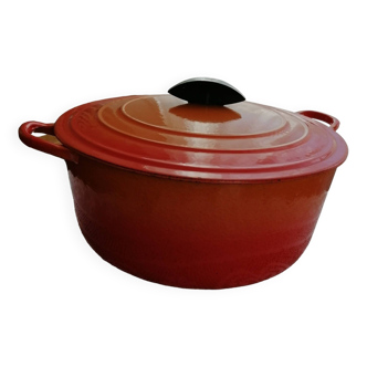 Le Creuset cast iron casserole dish