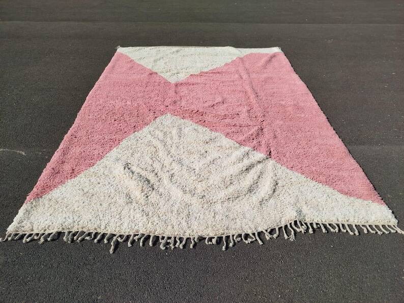 Moroccan handcrafted rug 200cm x 300cm