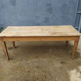 Farm table