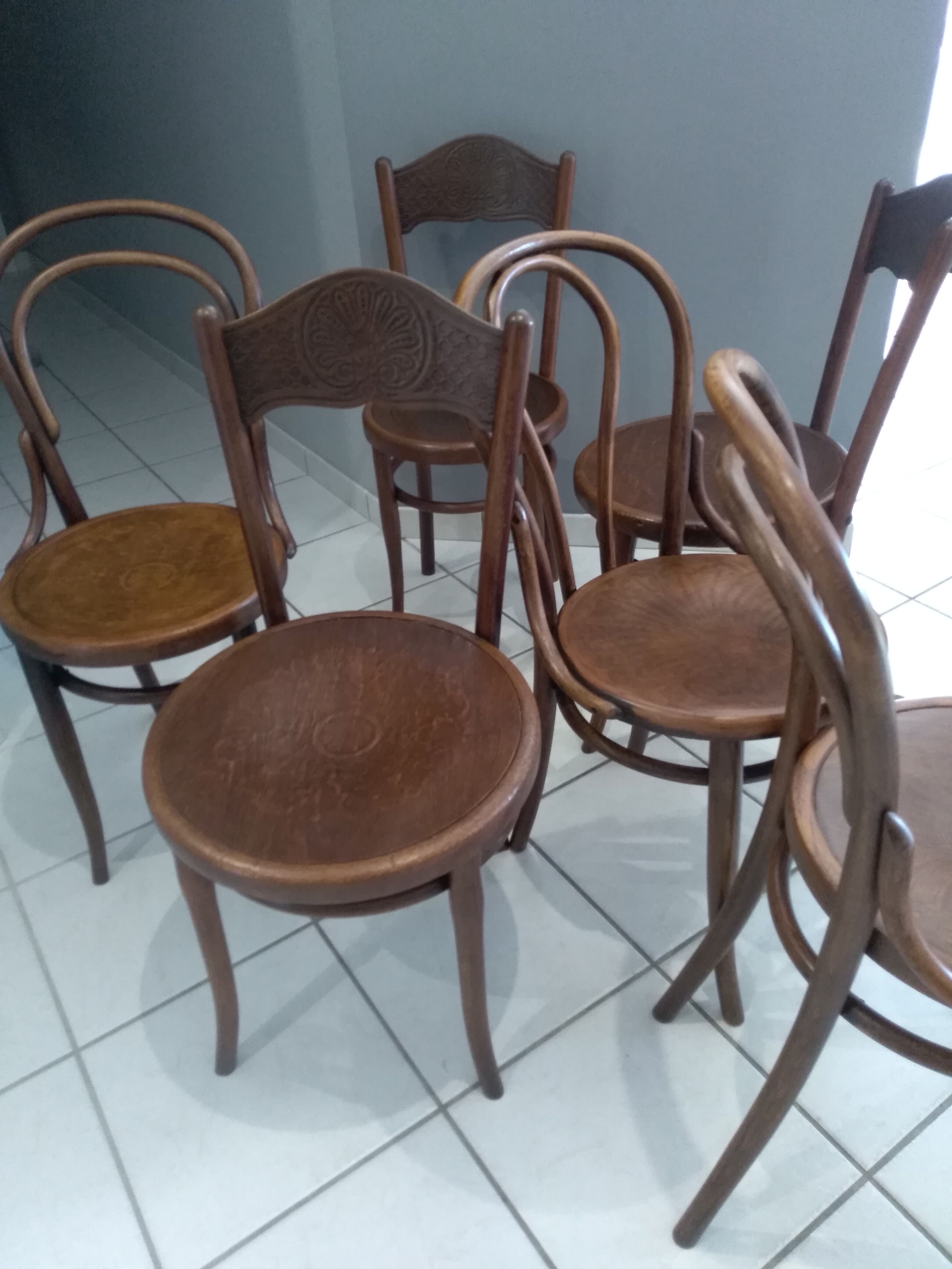 Lot 6 chairs of Bistrot mismatched - 1900