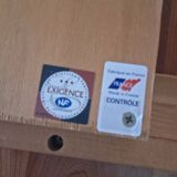 Round table in cherry wood