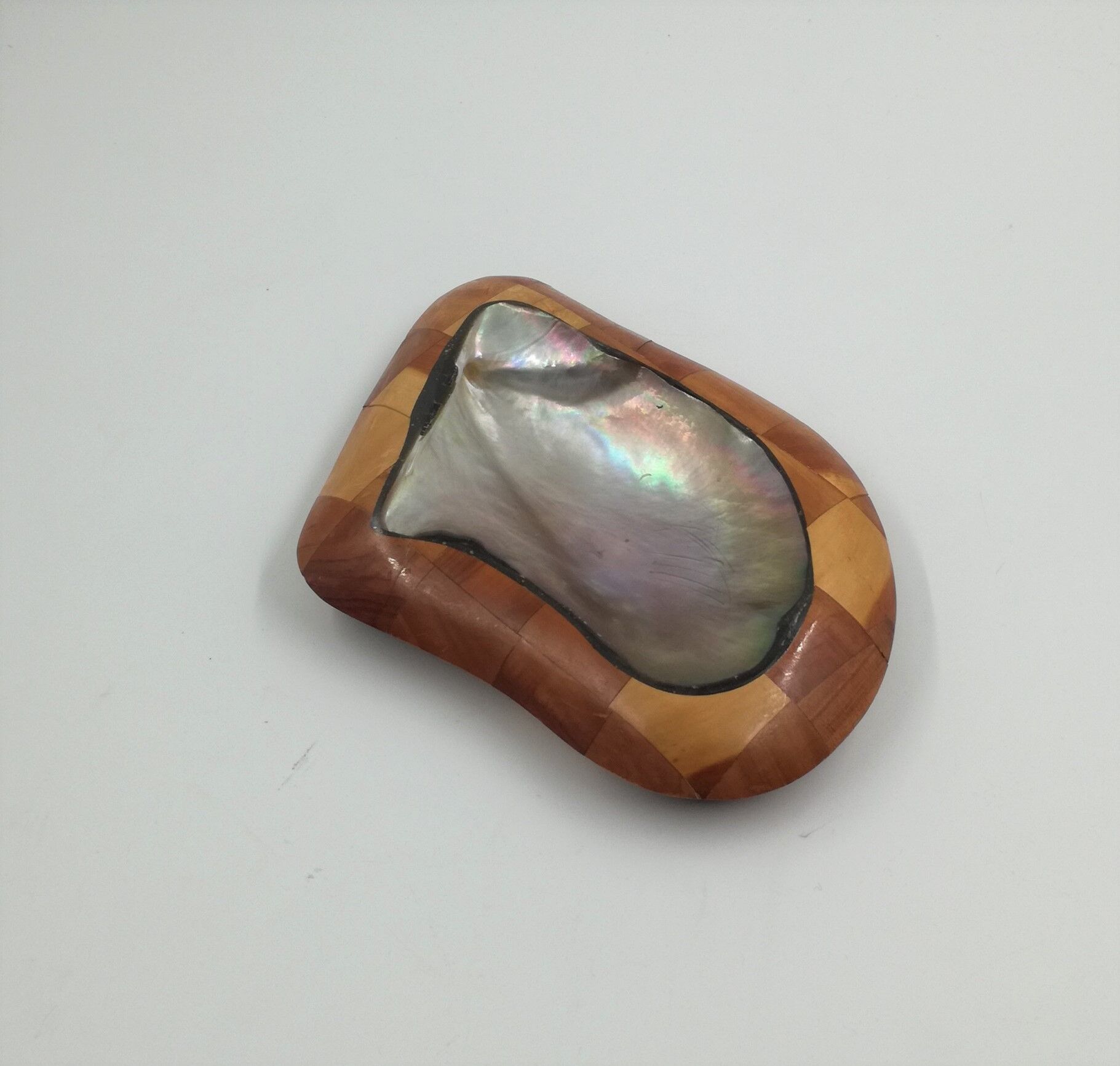 Wood and mother-of-pearl trinket bowl