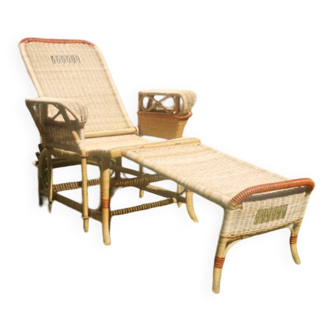 Rattan deckchair