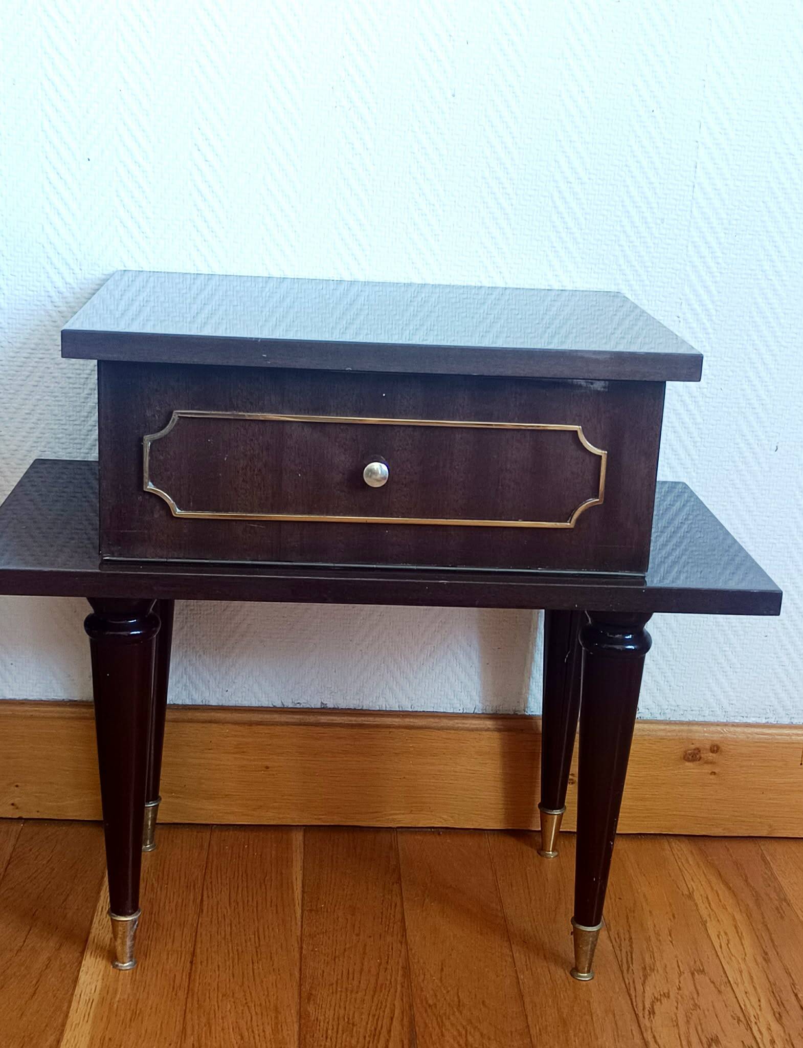 Paire de chevets en bois laqué mid-century 1950