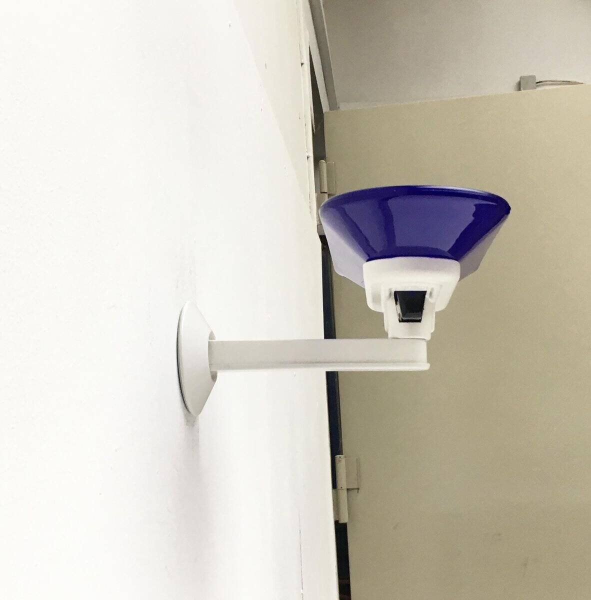 White vintage wall sconces Jill by Perry King, S. Miranda, G. Arnaldi for Arteluce, set of 2.