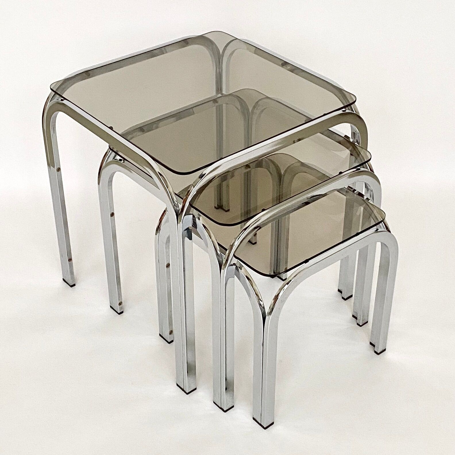 Vintage pull-out tables 70