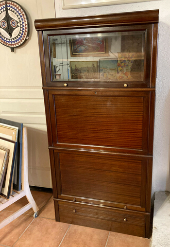 MD furniture: mahogany secretary library