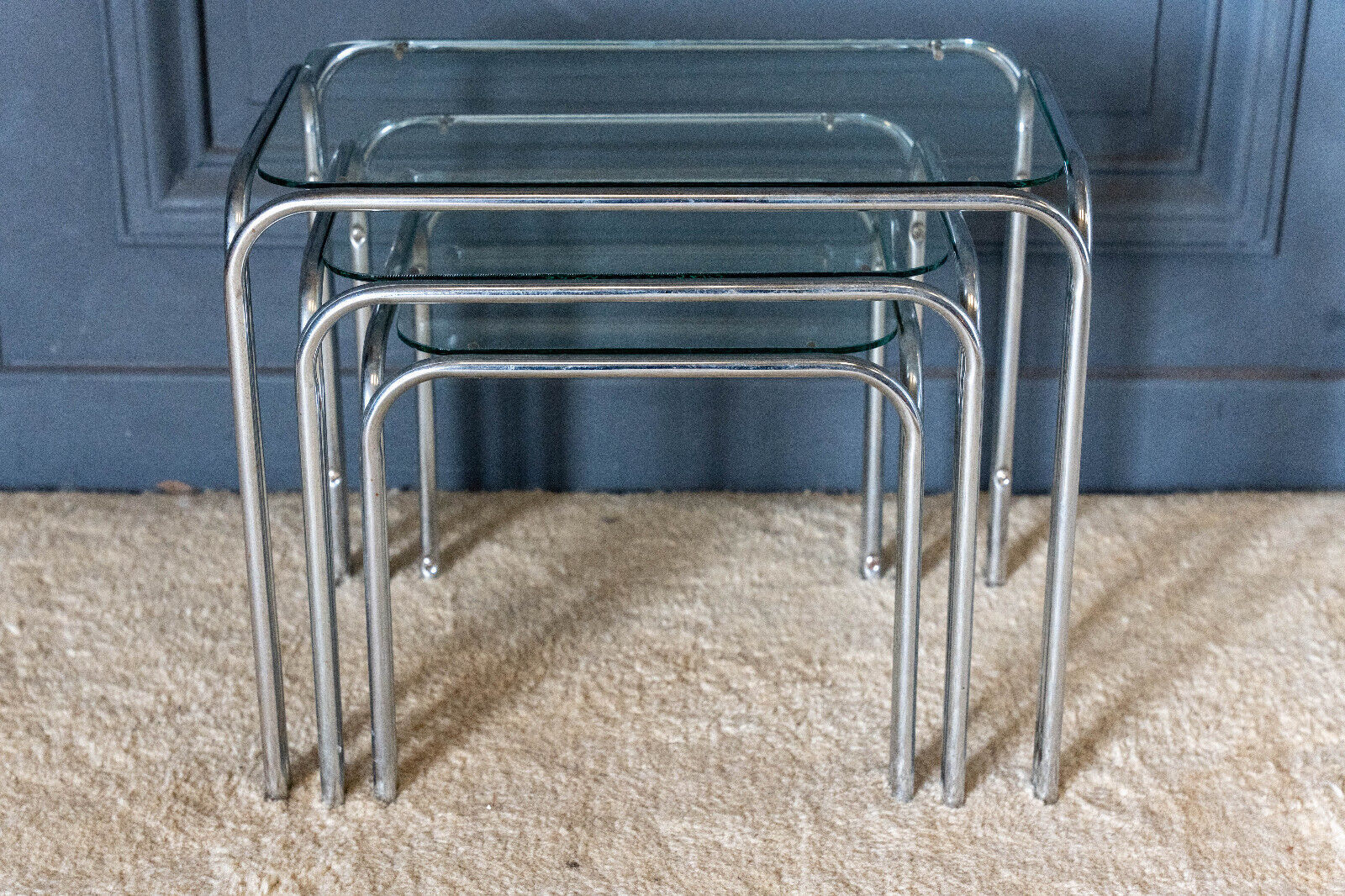 Three nesting tables 1970 Chromed metal and glass top