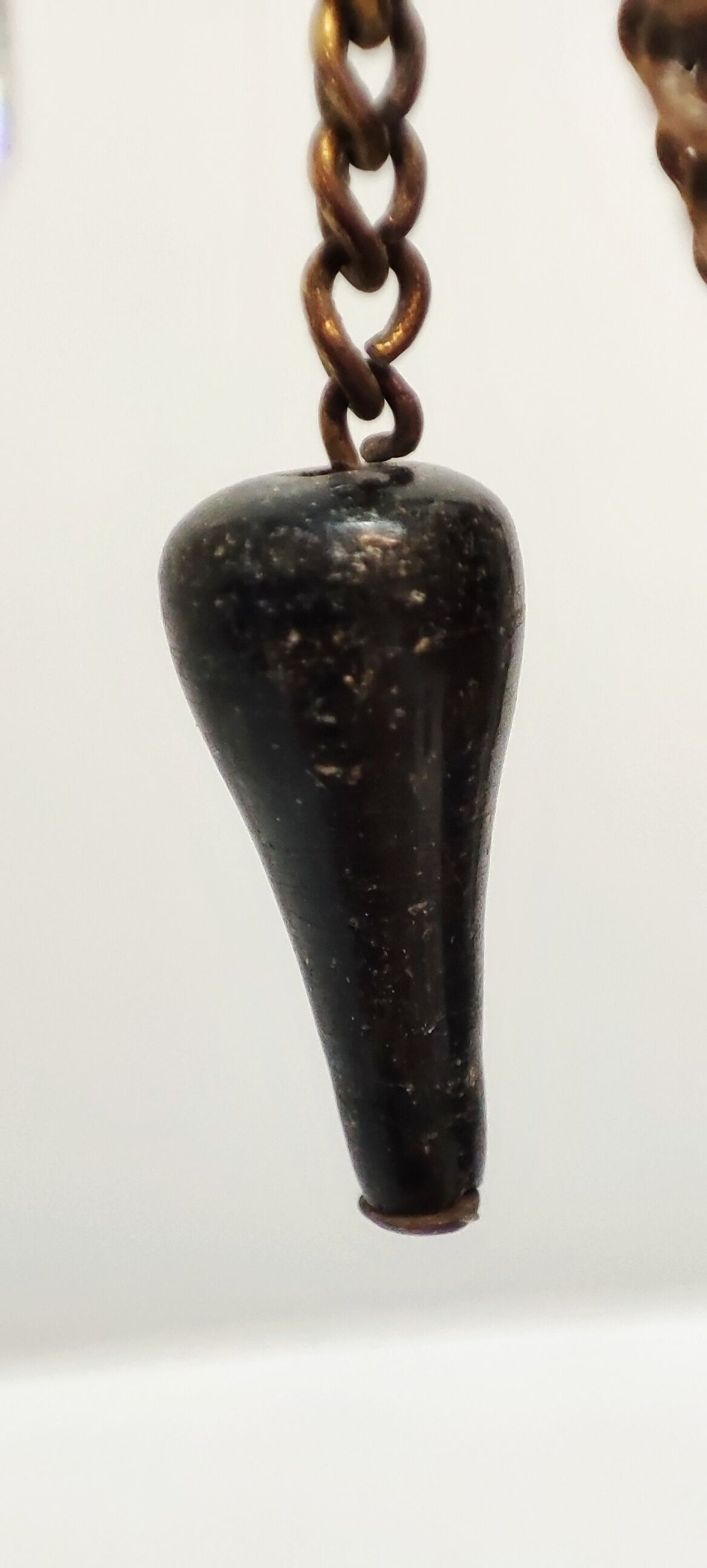 Candélabre d’onyx noir bronze et cristaux France années 1940.