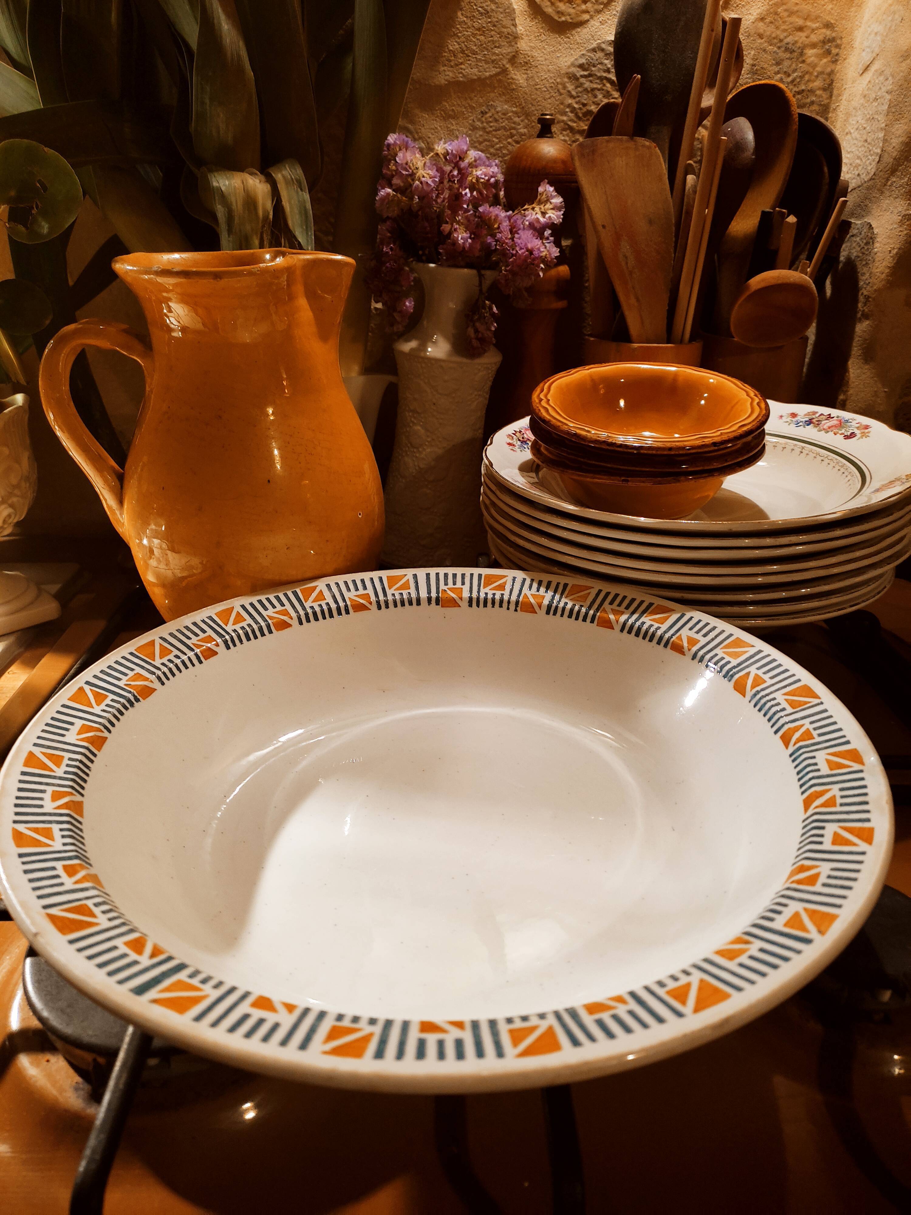 Retro earthenware dish