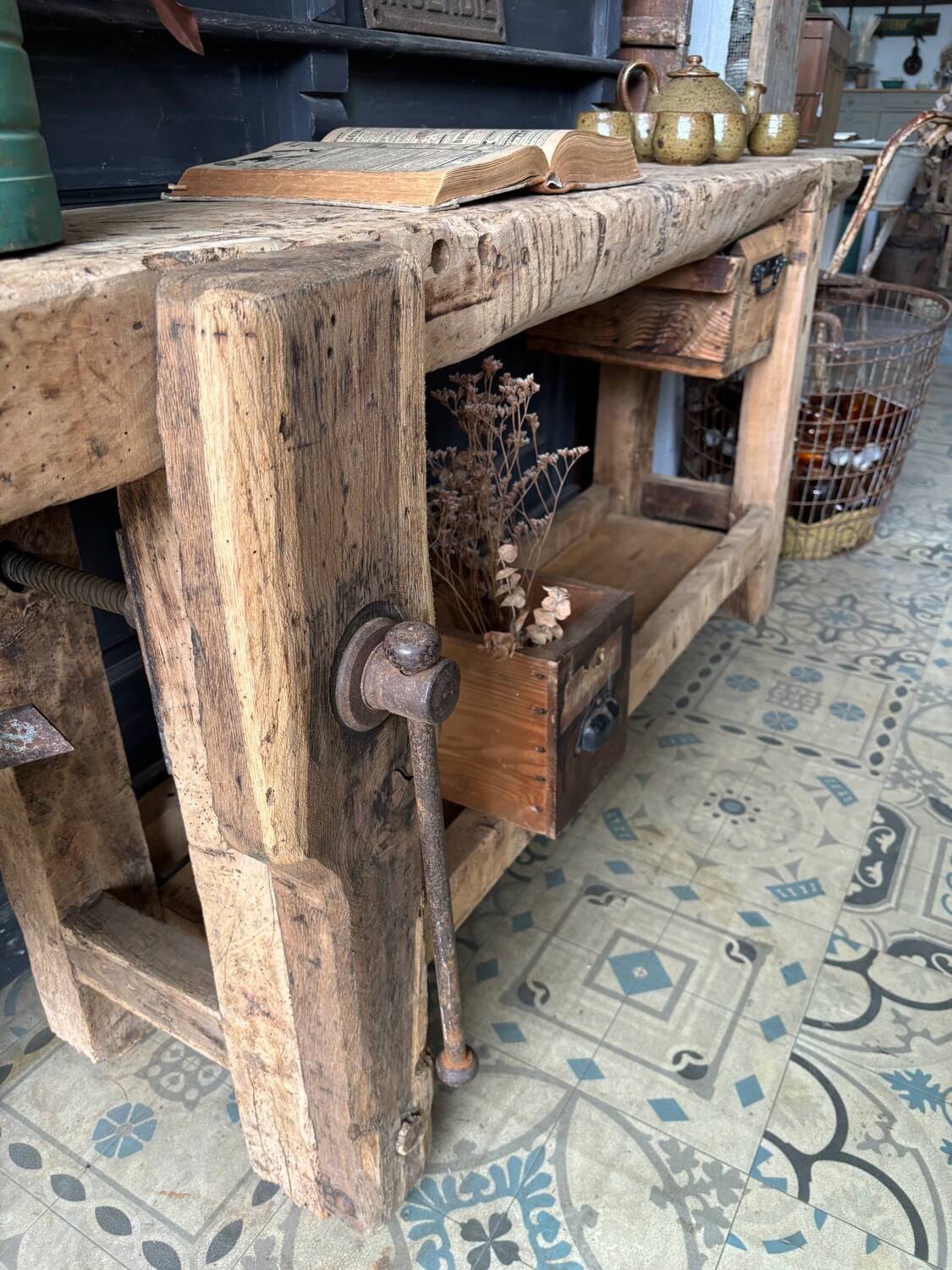 Carpenter's workbench