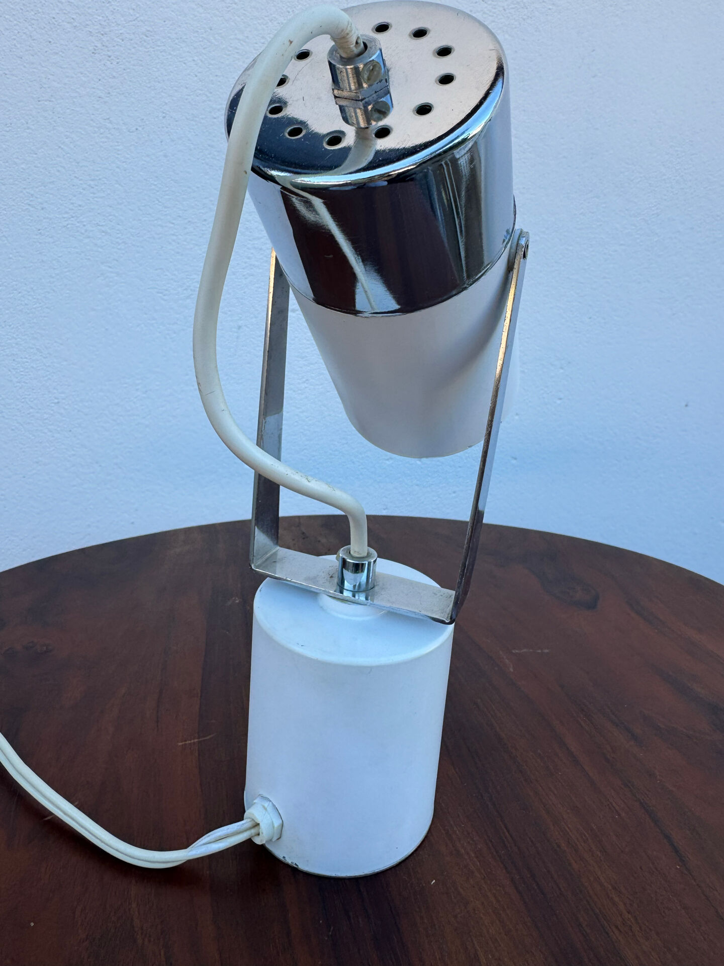 Small Space Age lamp from the 70s.