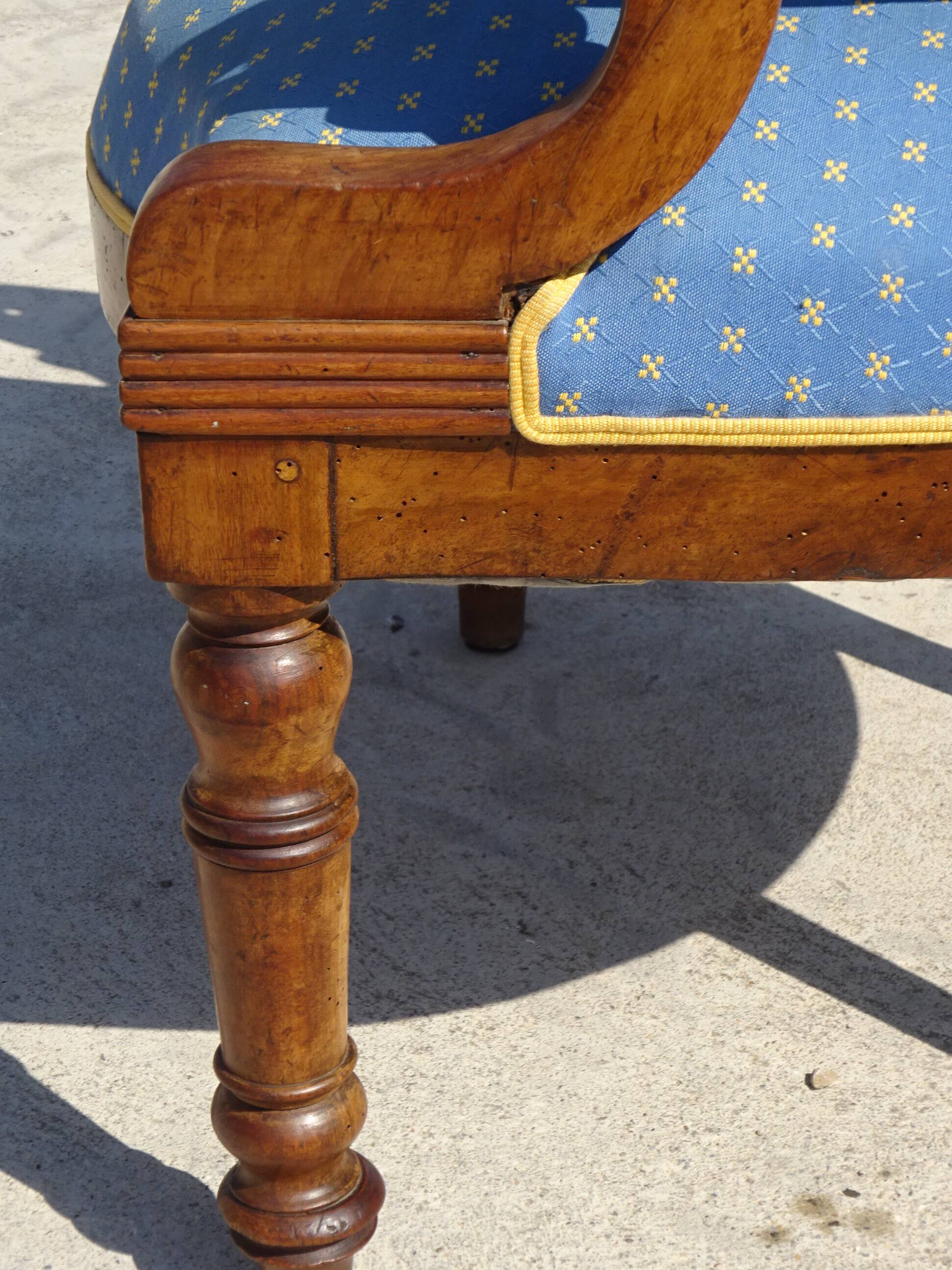Ancien fauteuil gondole