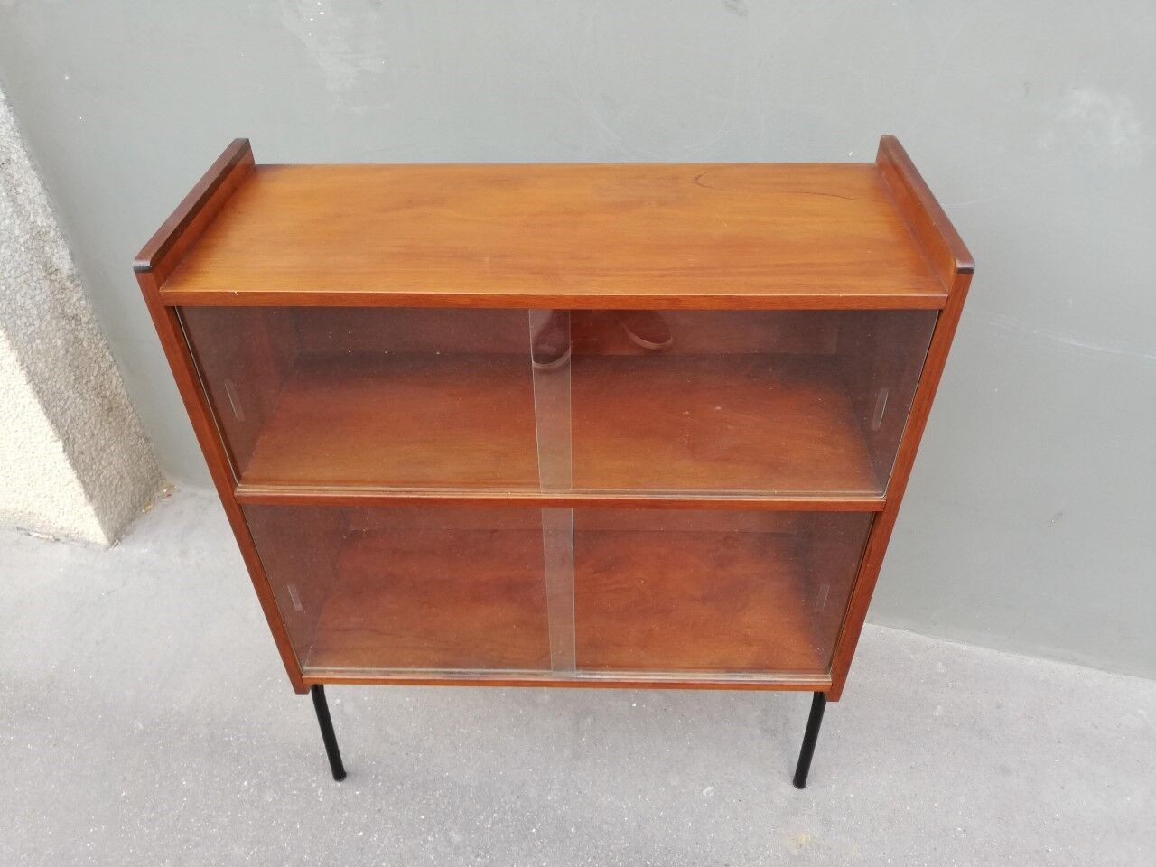 Vintage 60s showcase