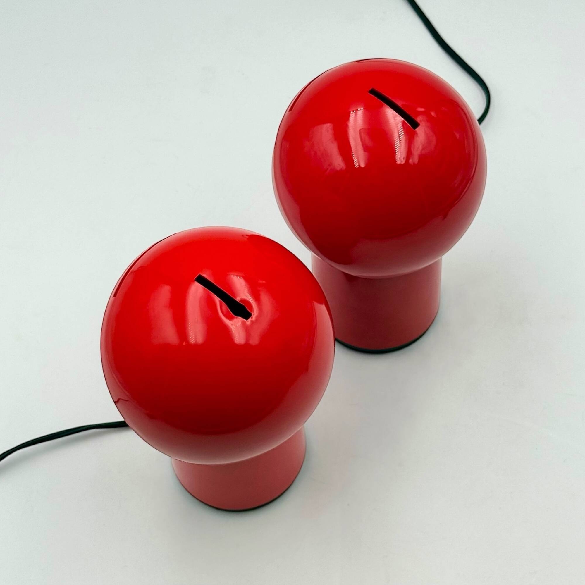 Paire de lampes Asteroidi Space Age rouges, Italie années 70