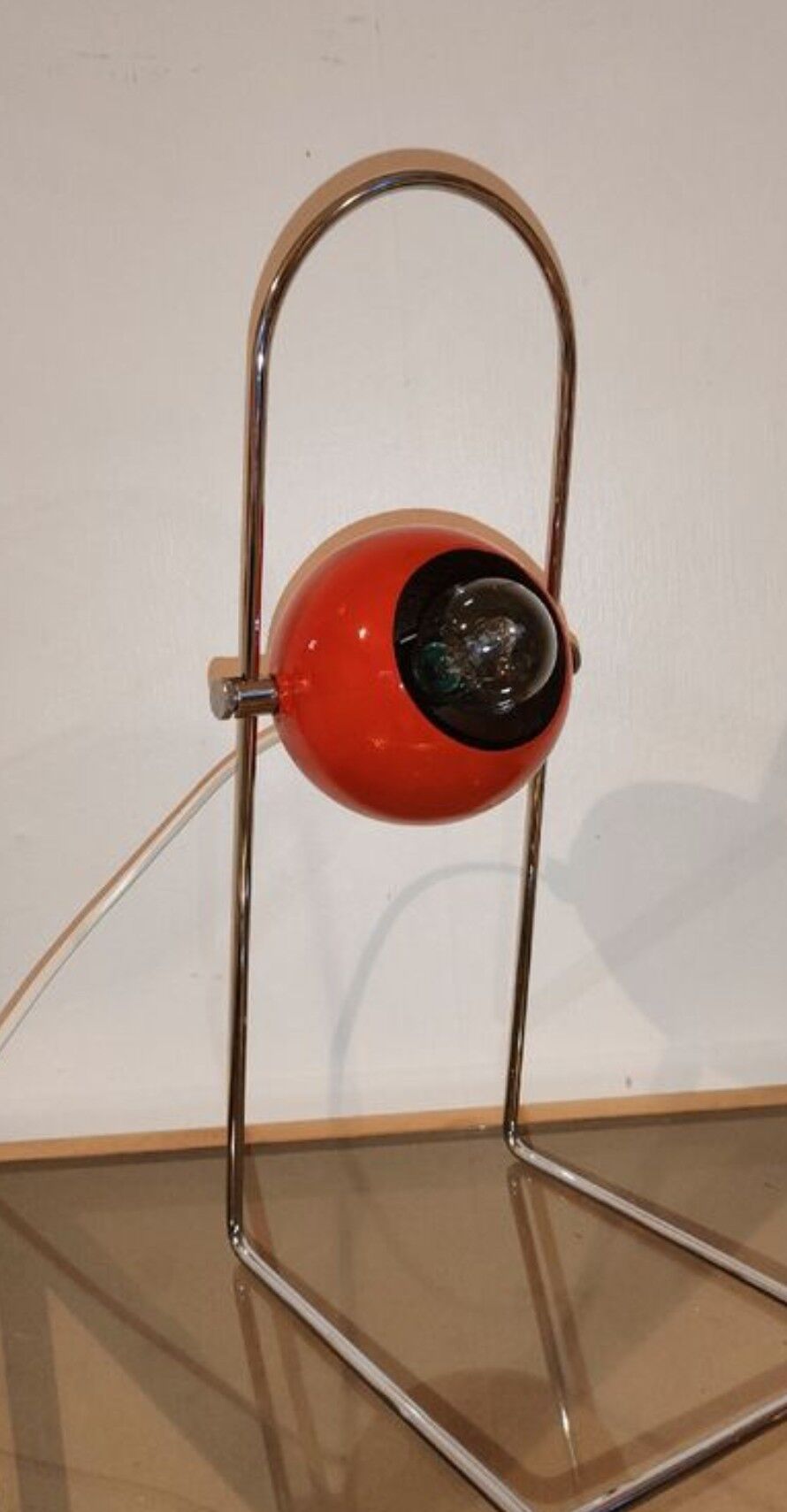 Lampe à poser vintage 1980 eyes ball red
