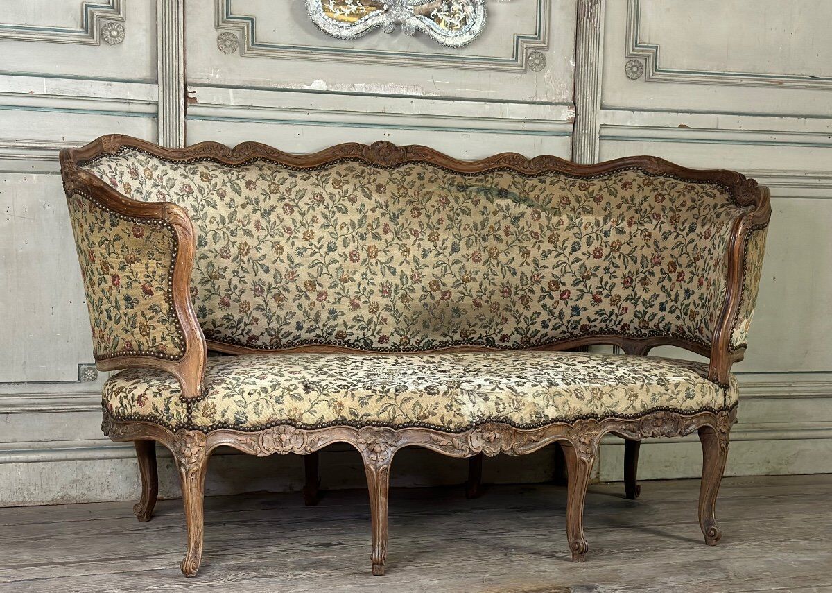 Louis XV carved wood basket seat, 18th century
