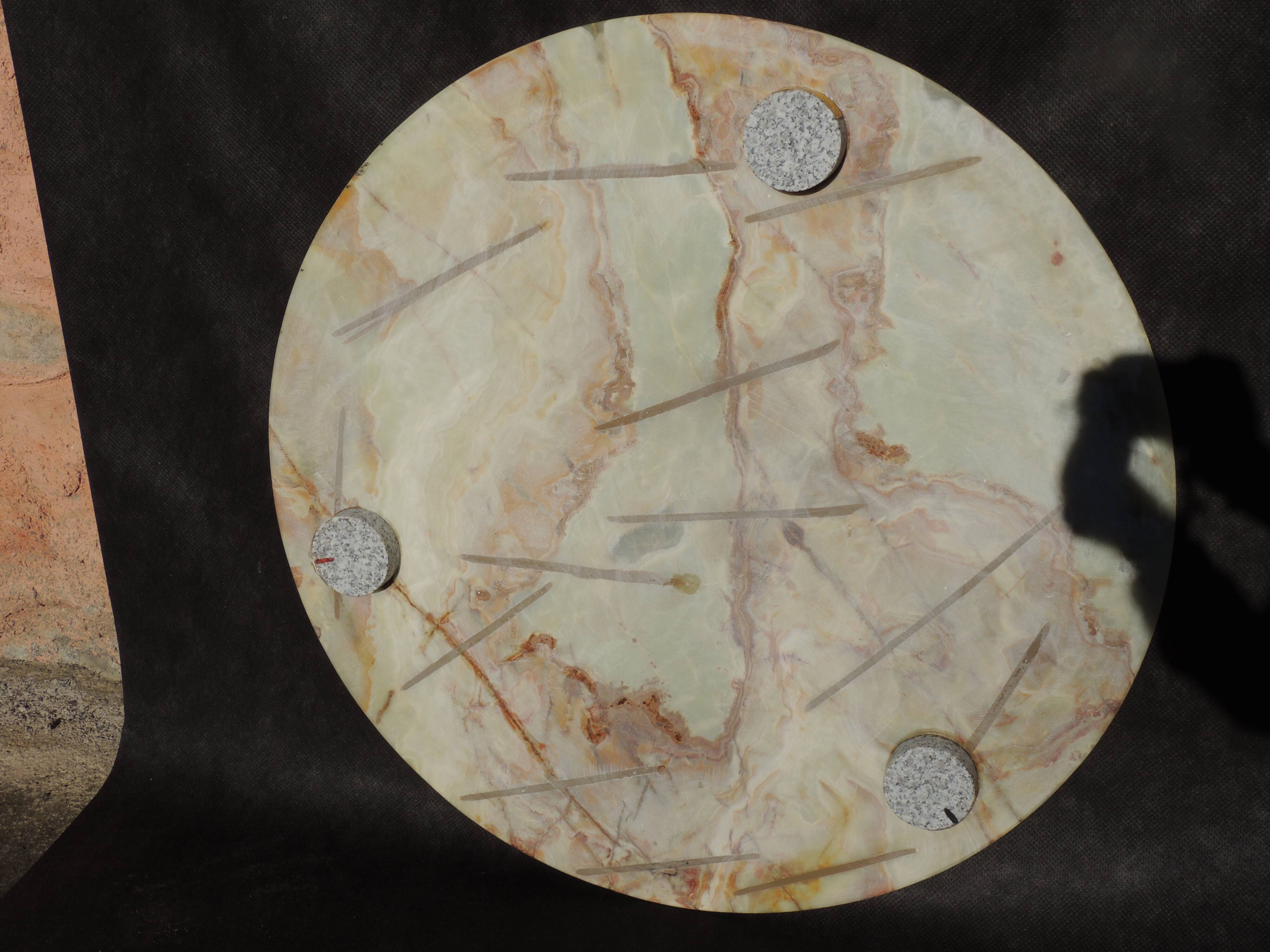 Table basse rode de salon marbre onyx et bronze