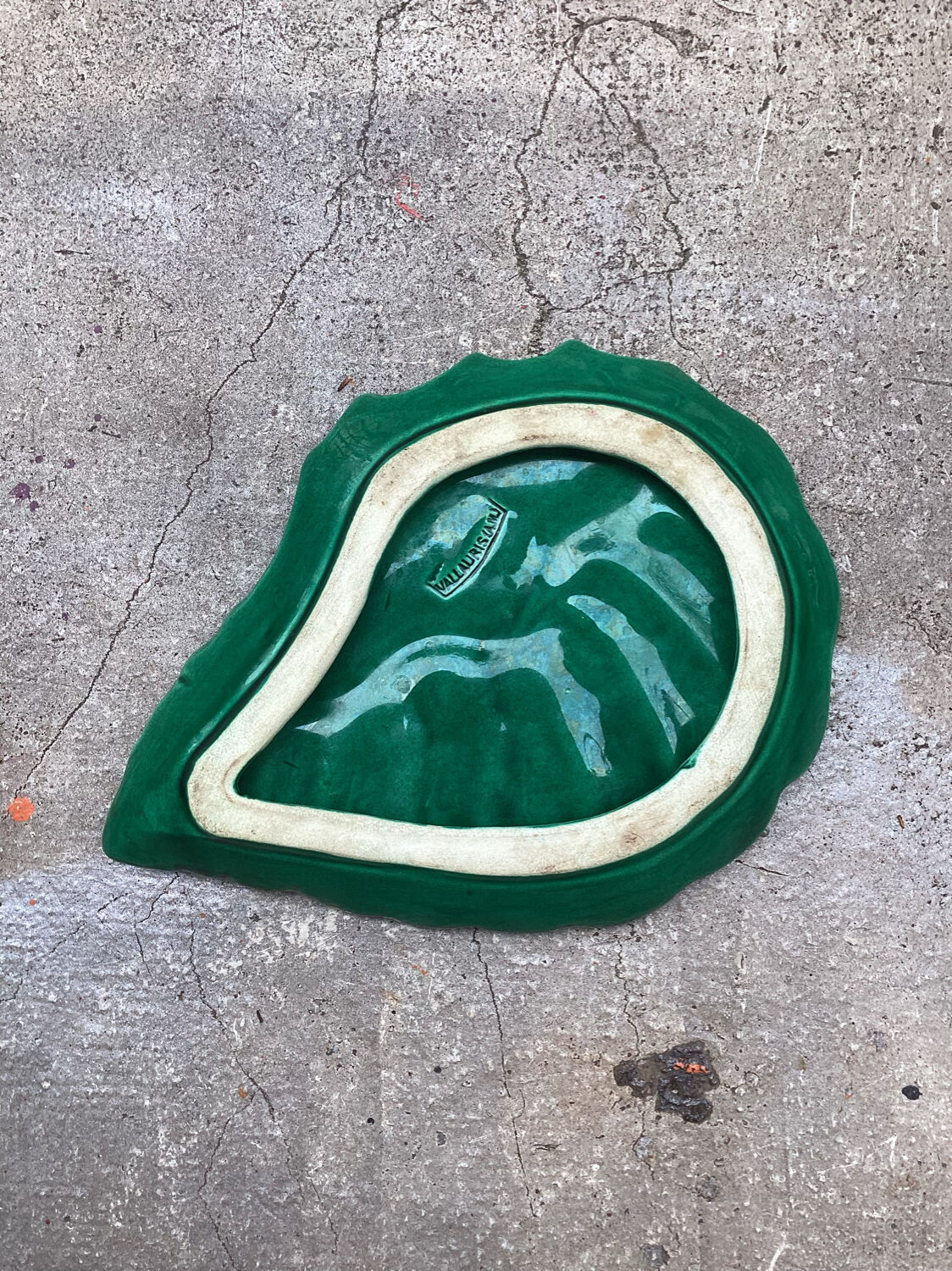 Vallauris green ceramic pocket tray