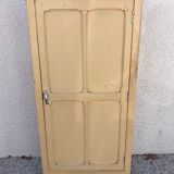 Yellow Parisian wardrobe