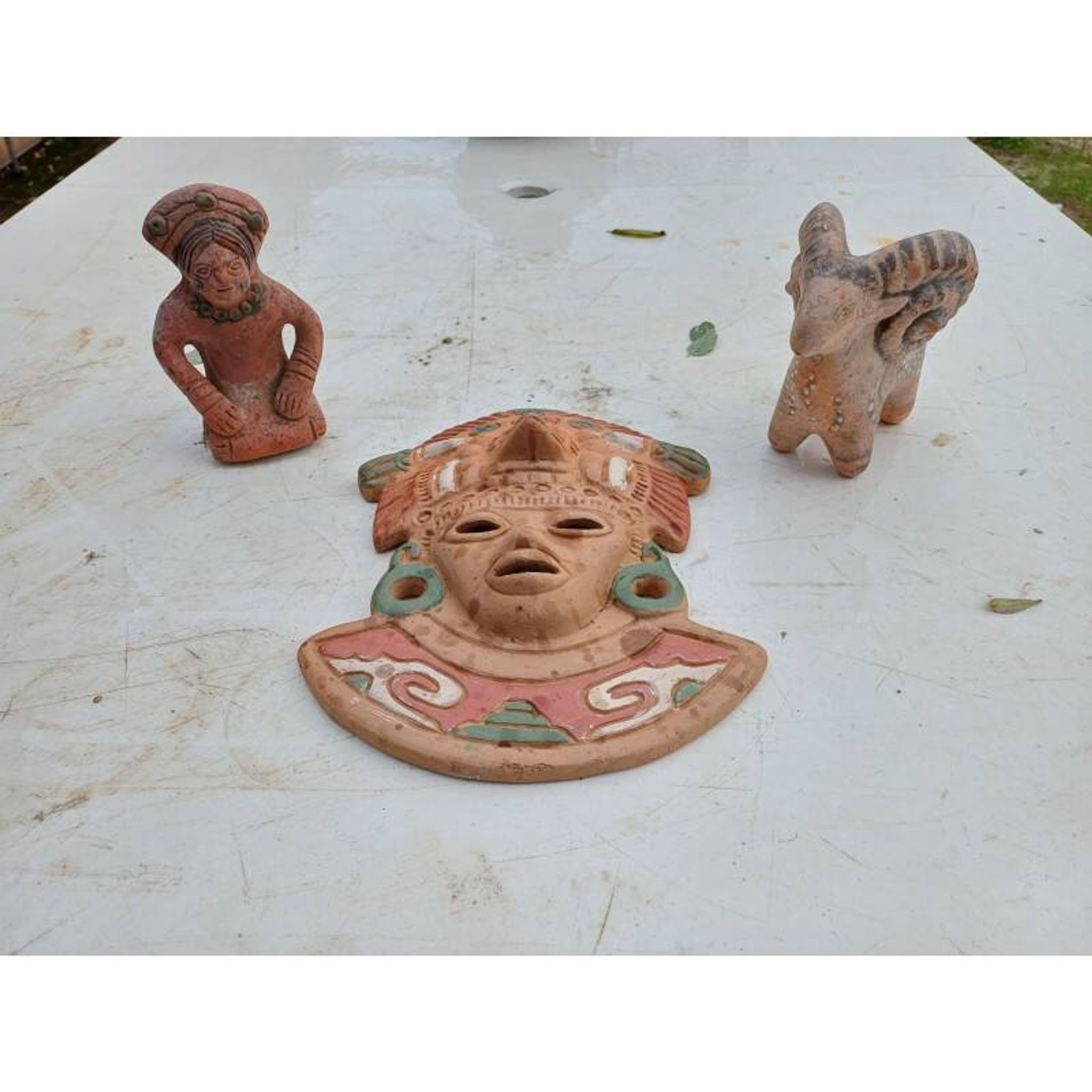 Lot of "Inca" pottery