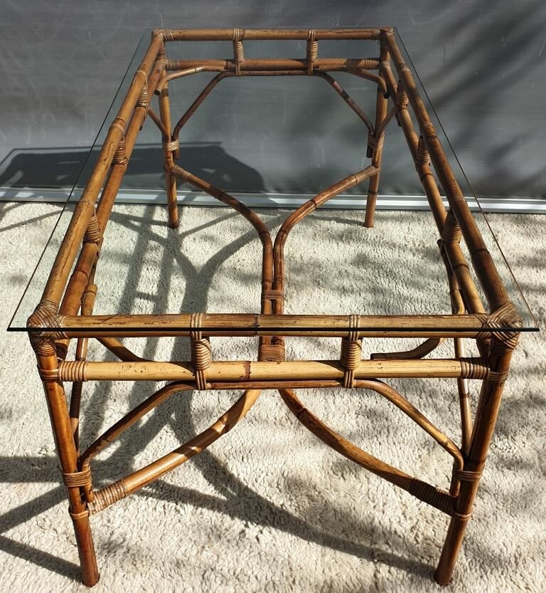 Table en rotin vintage