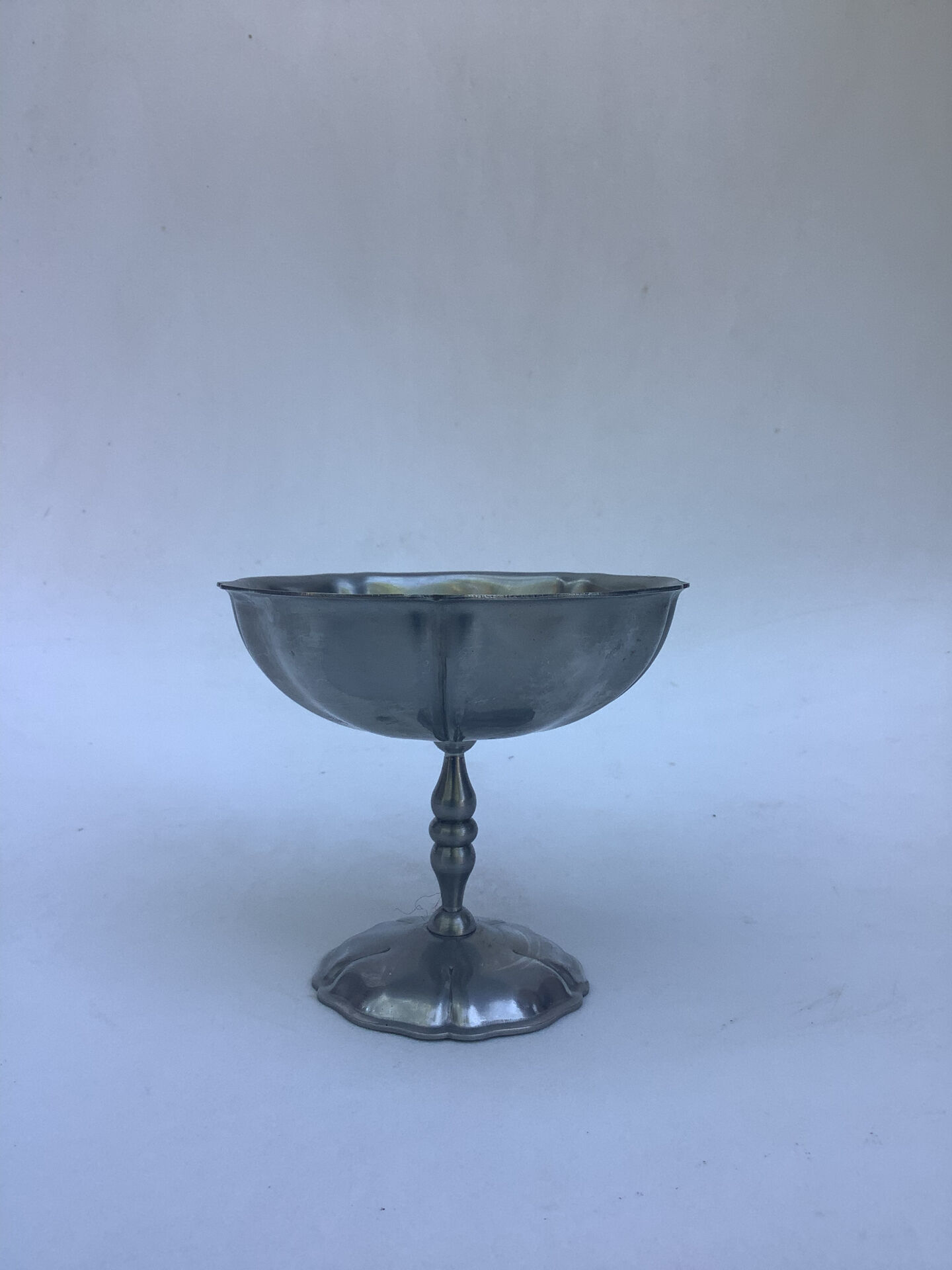 Title: Set of 5 Vintage Draped Stainless Steel Bowls