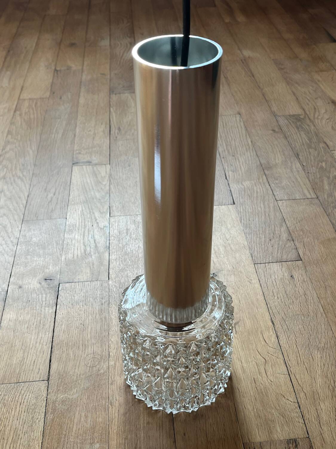 Vintage pendant light in chiseled glass and steel tube from the 70s