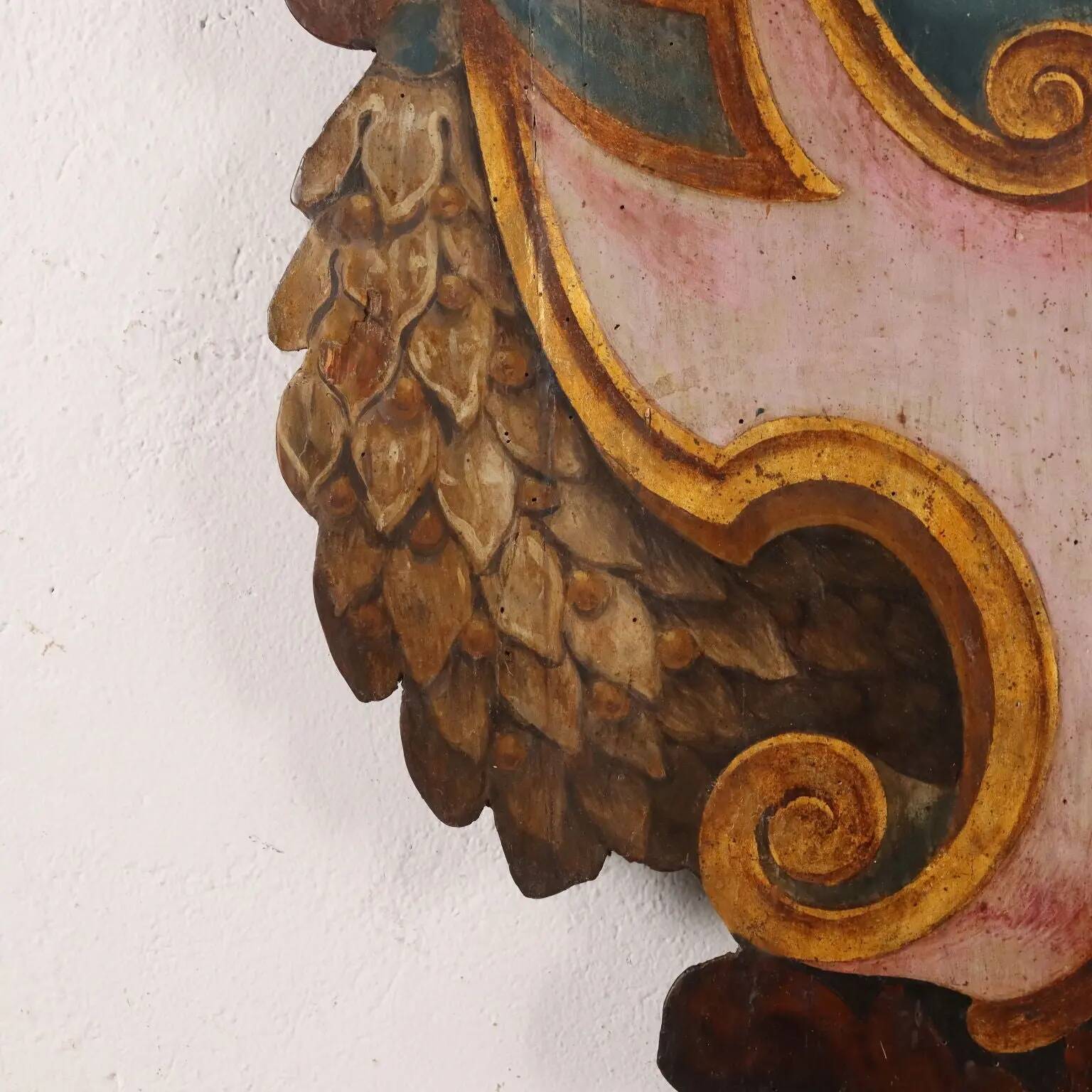 Ancient baroque coat of arms Pasqui in poplar, Florence, 18th century
