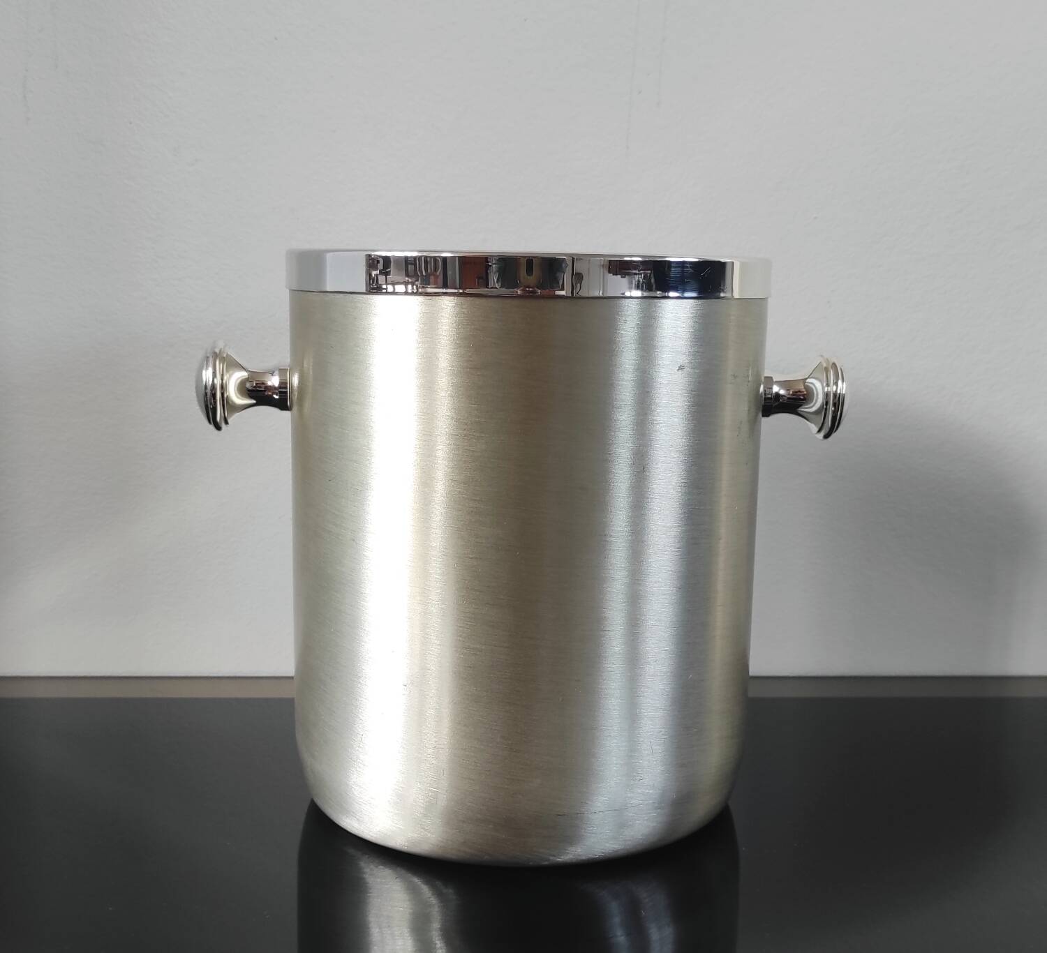 Vintage 70s insulated aluminium ice bucket