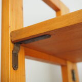 Folding shelf