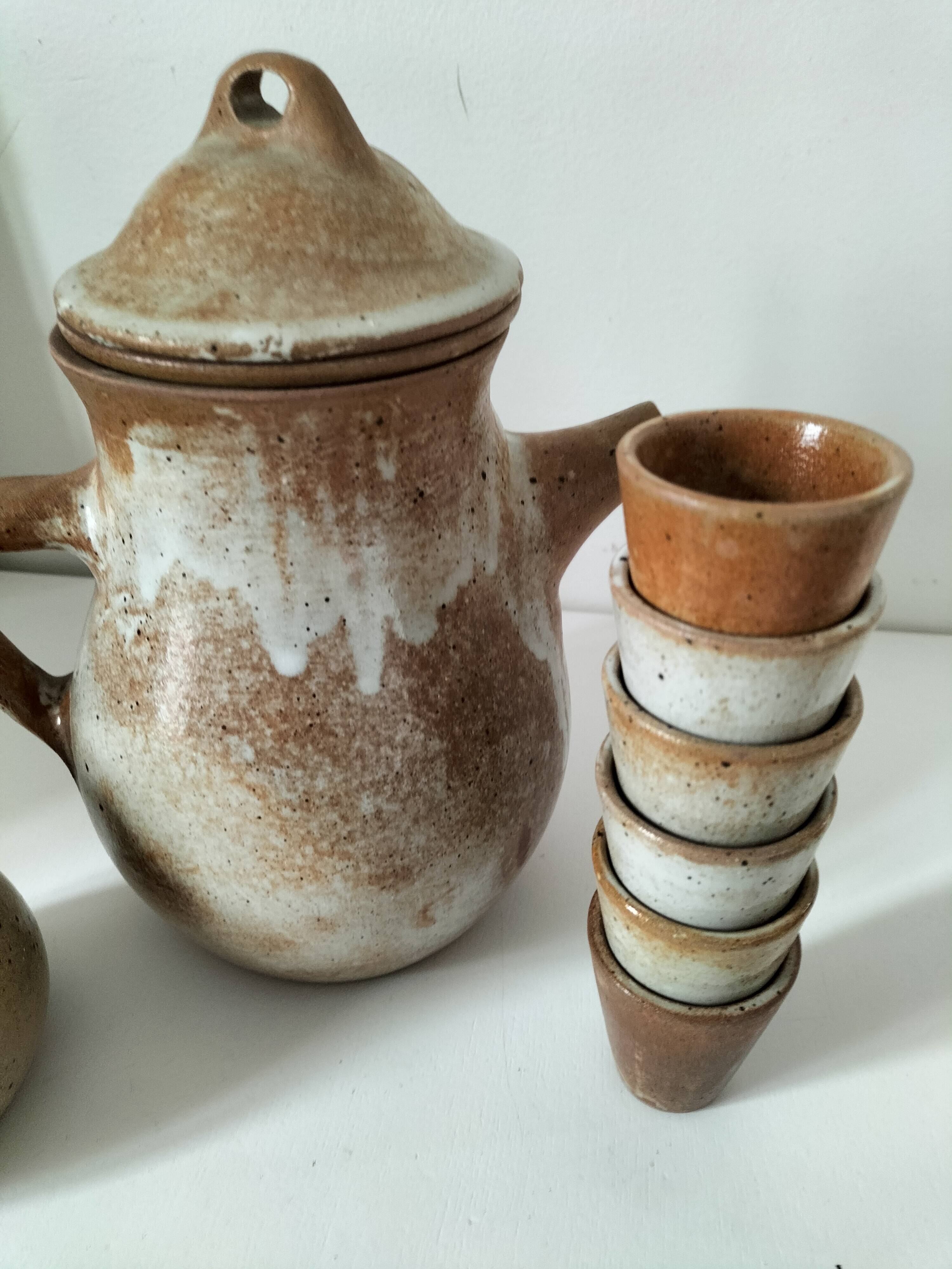 Vintage stoneware country house brunch service – teapot and bowls