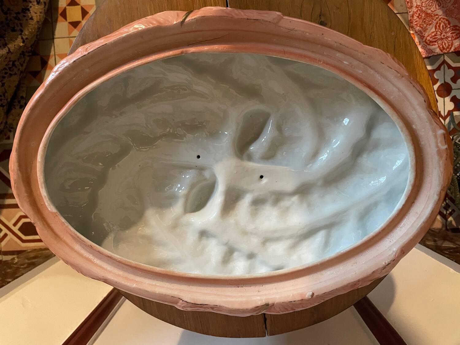 Ostrich Feather Soup Tureen, Couleuvre Manufacture