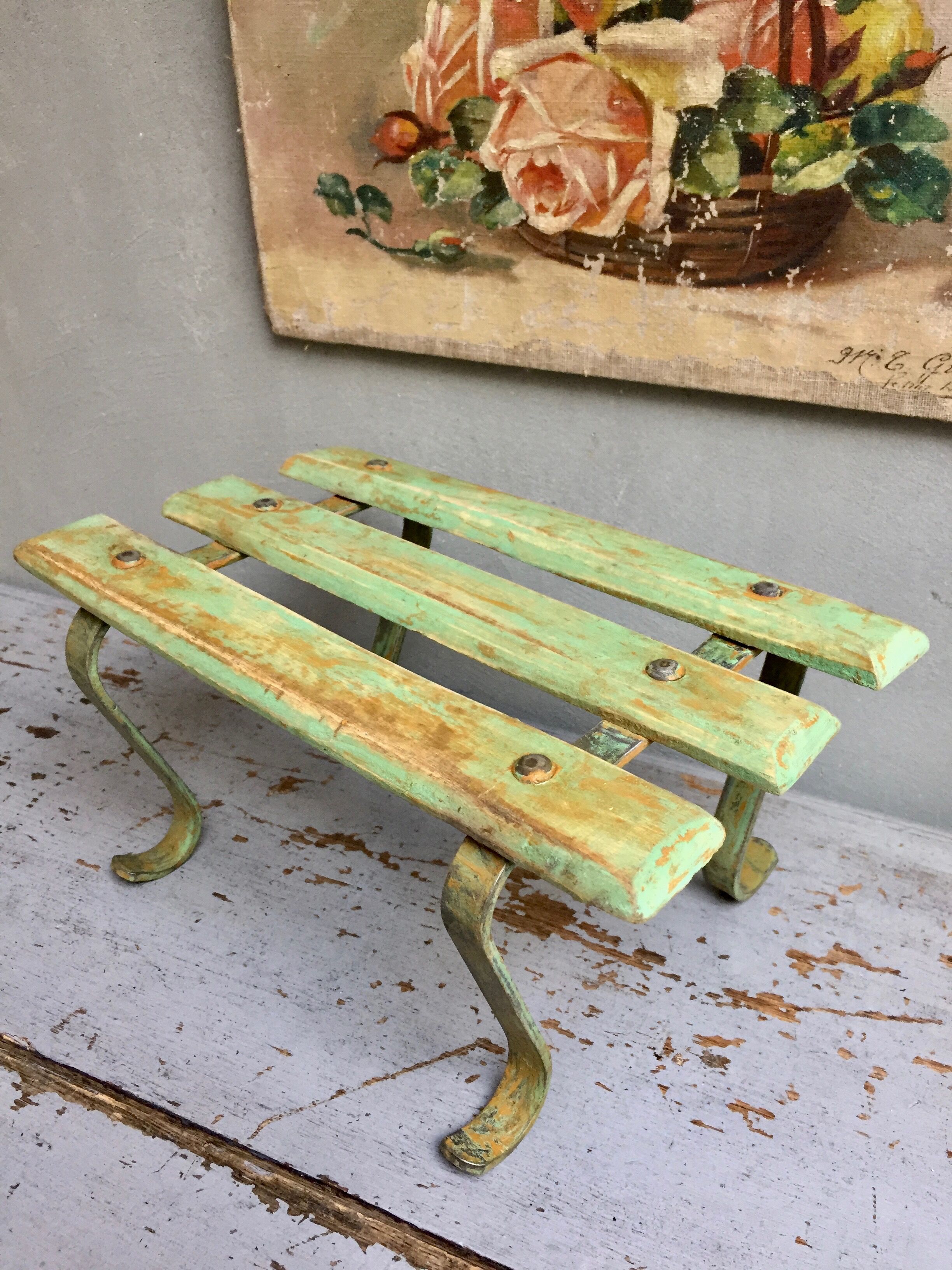 Wabi Sabi trendy bench