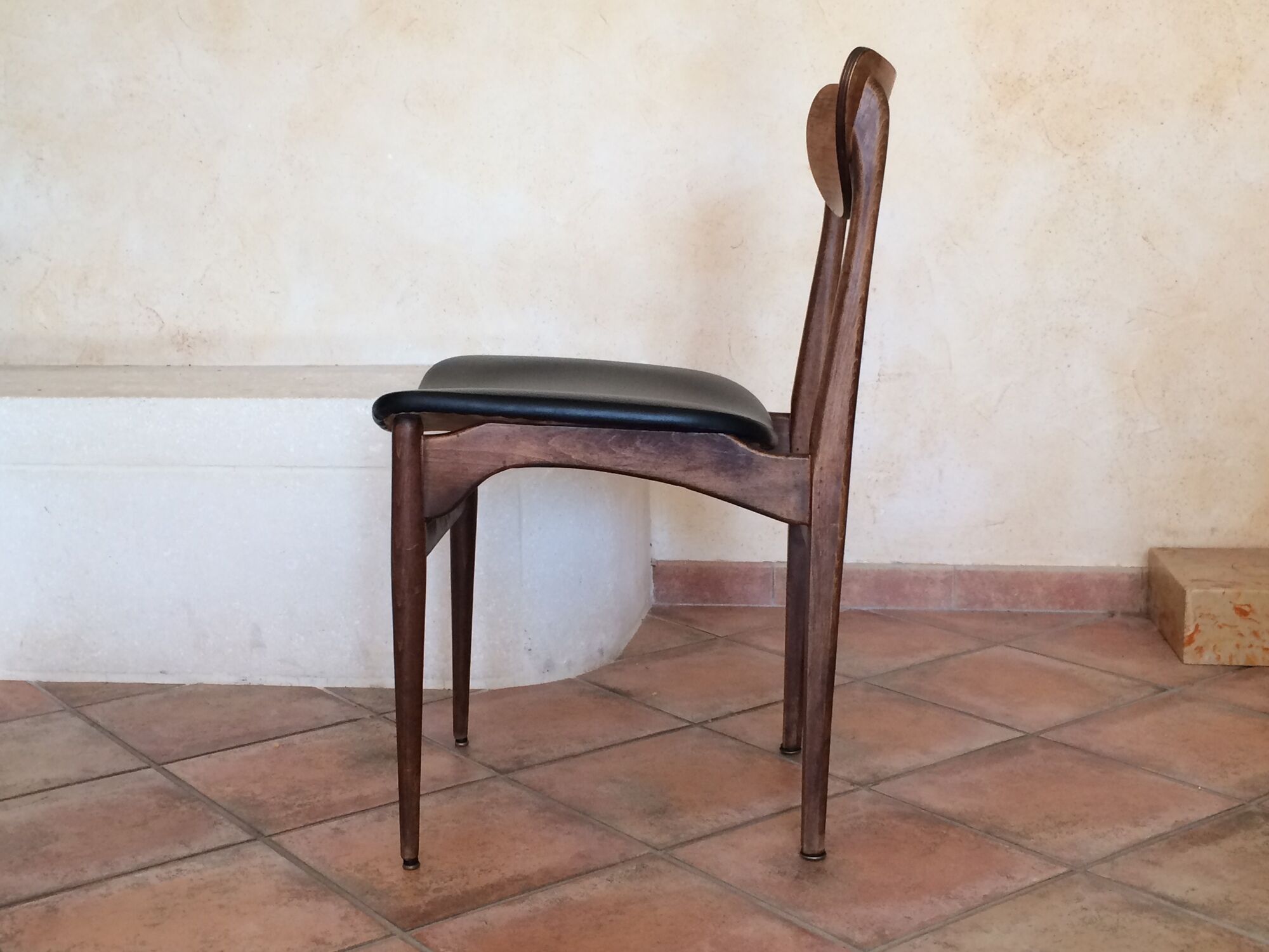 Set of 4 scandinavian chairs  1960
