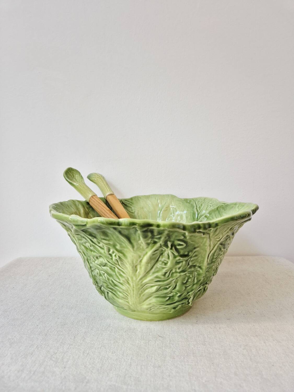 Large salad bowl in earthenware "Cabbage" 1970s - Vintage