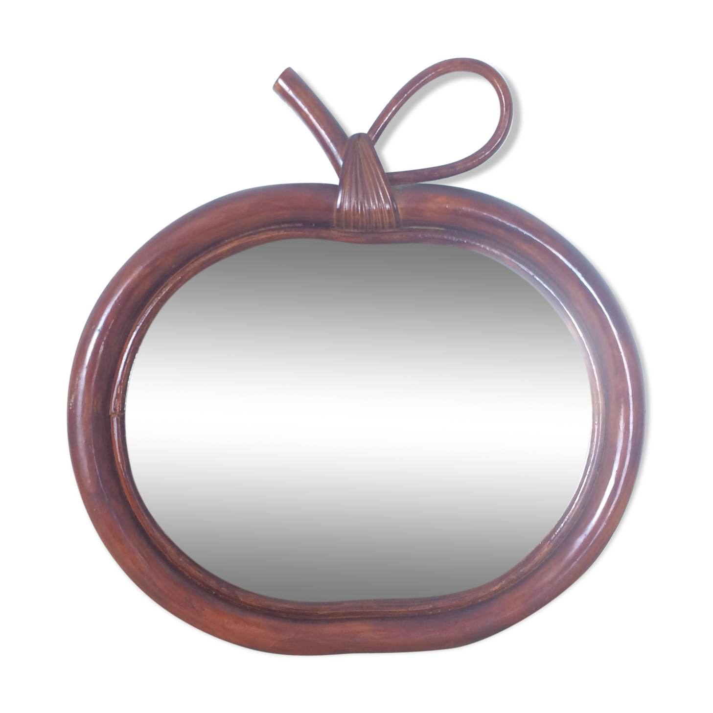 Vintage rattan apple mirror 33x34cm