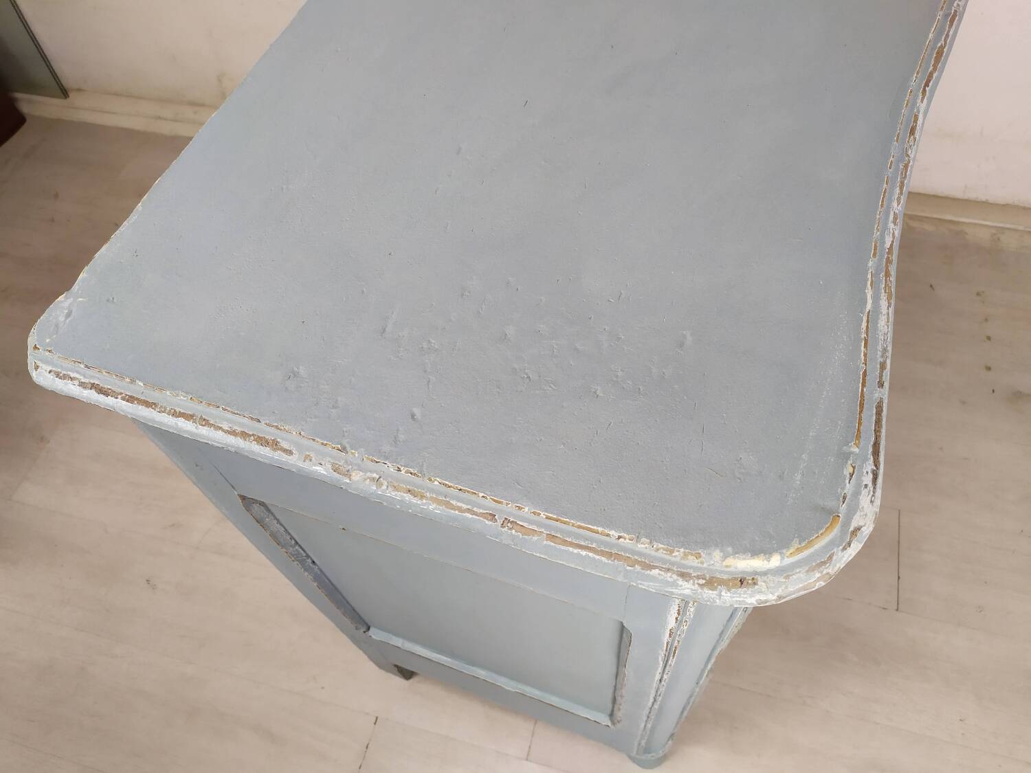 Antique patinated chest of drawers