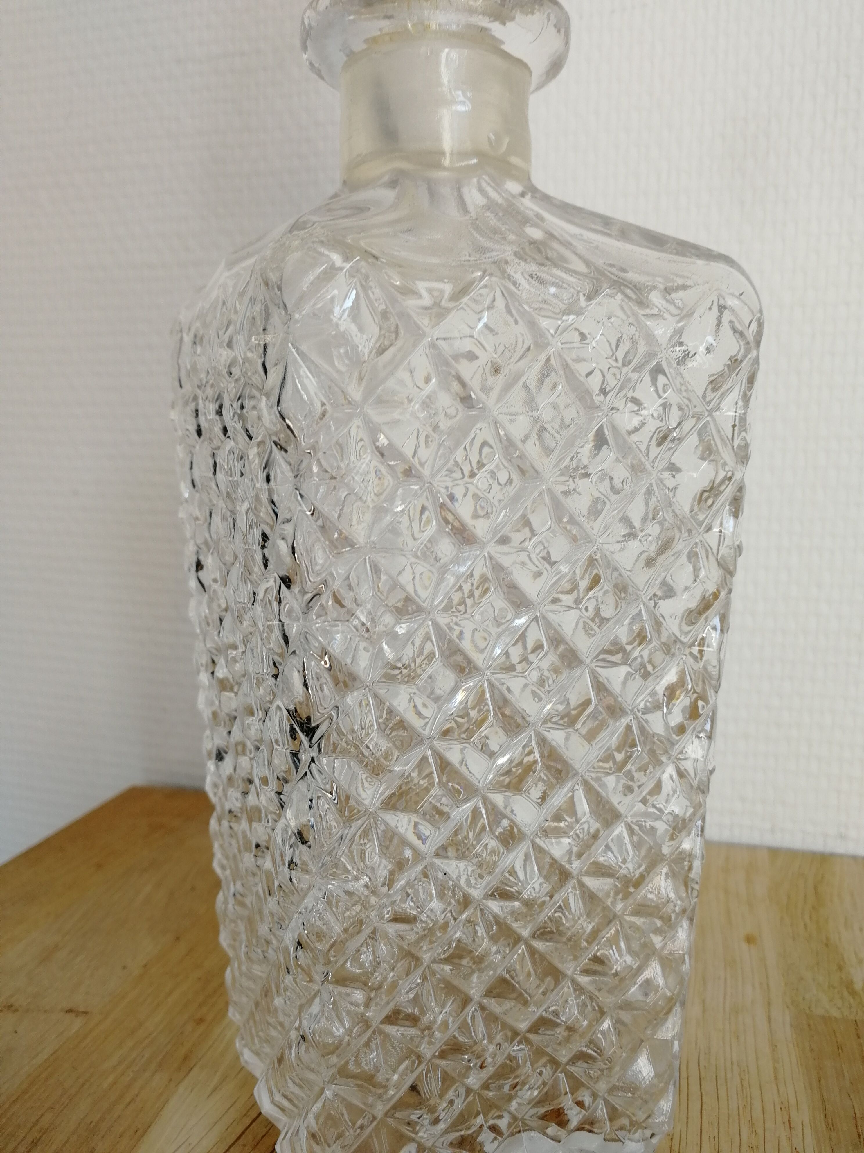 Glass carafe