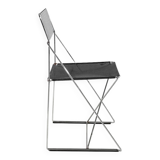 Quatre chaises empilables Nuova X-Line de Niels Jorgen Haugesen  pour Magis