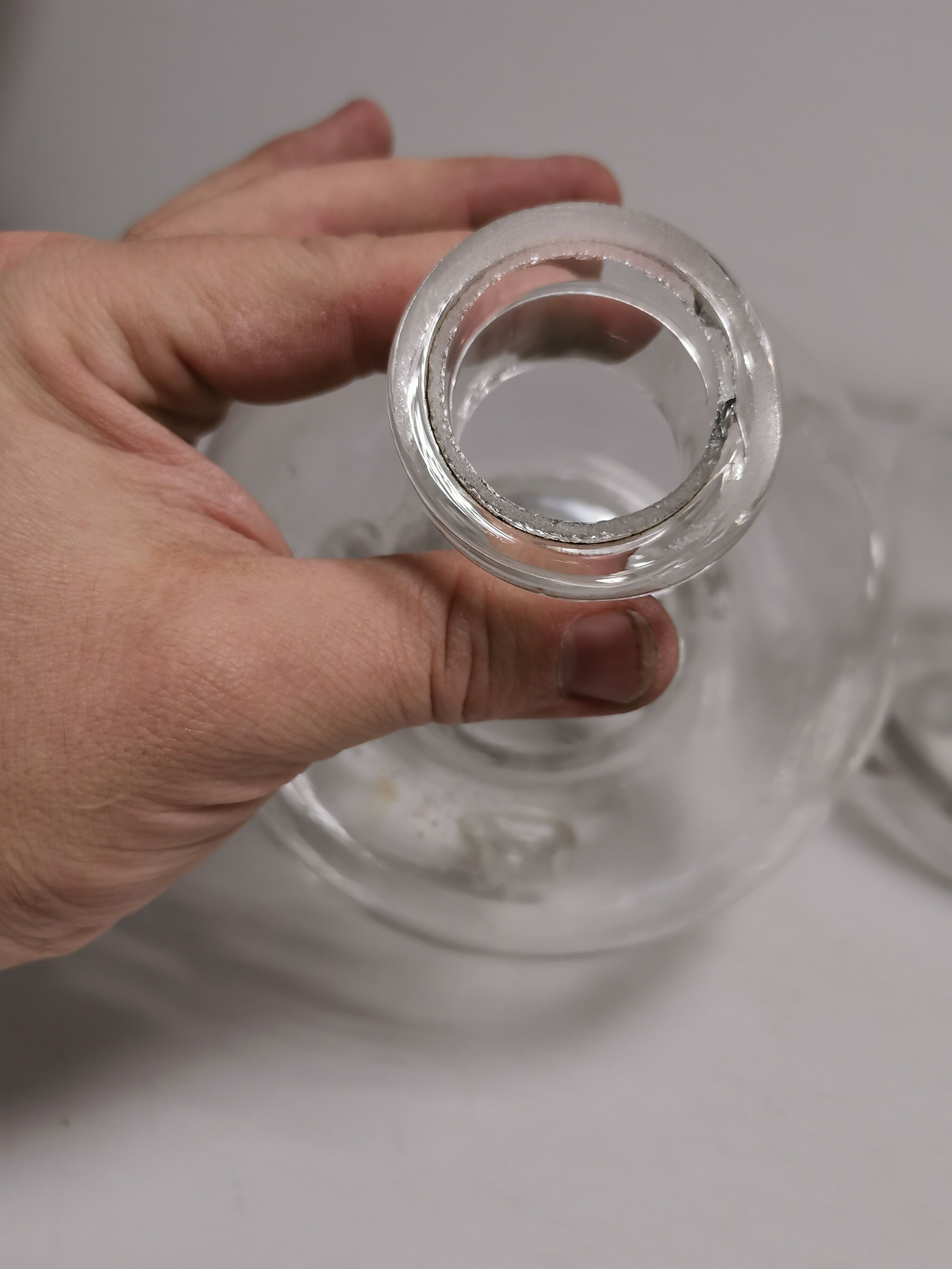Lot de 2 anciens " gobe mouche ", piège à guêpes en verre soufflé