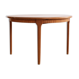 McIntosh extensible teak table, 60s