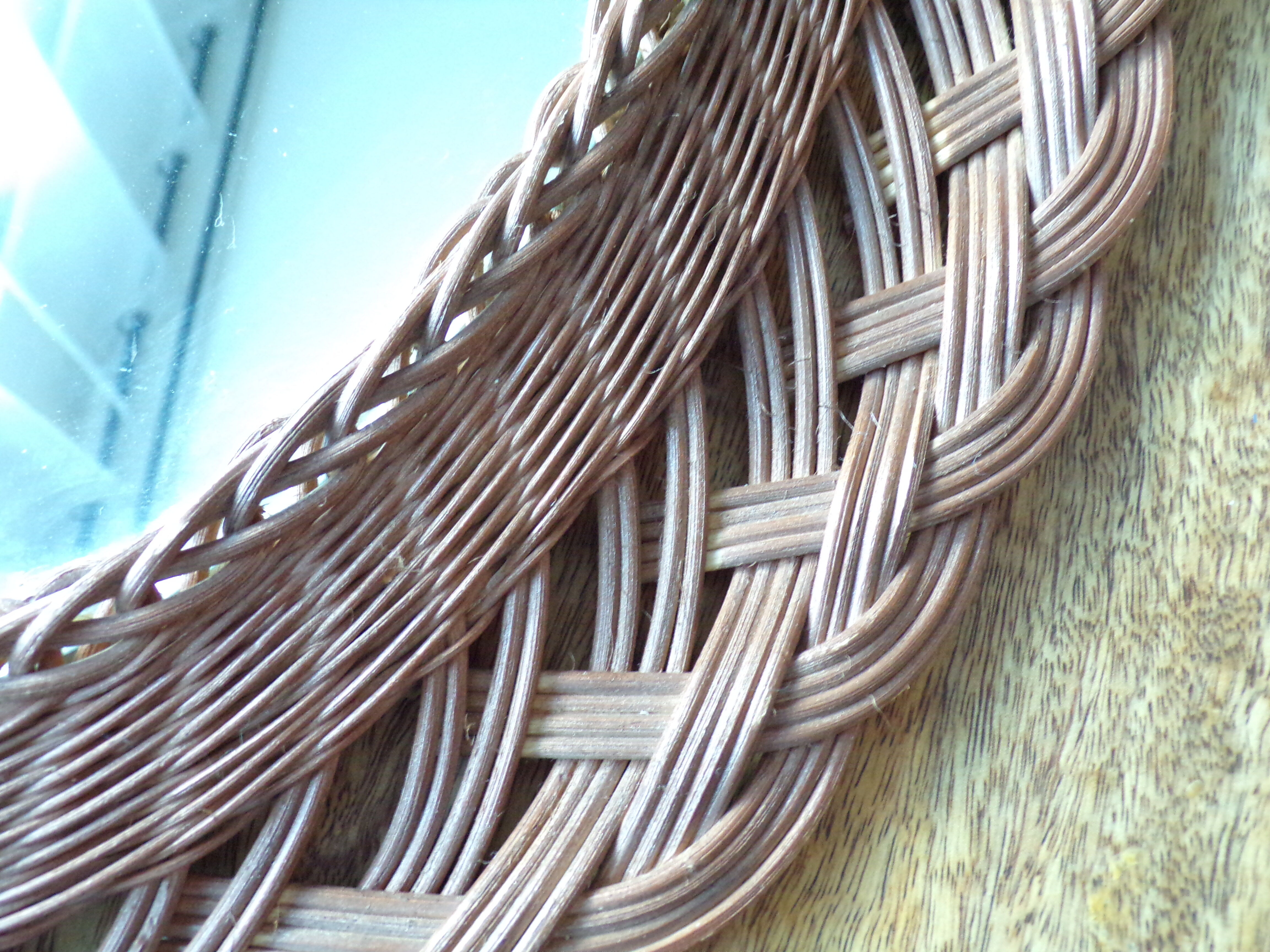 Miroir ovale vintage en osier 42x54cm